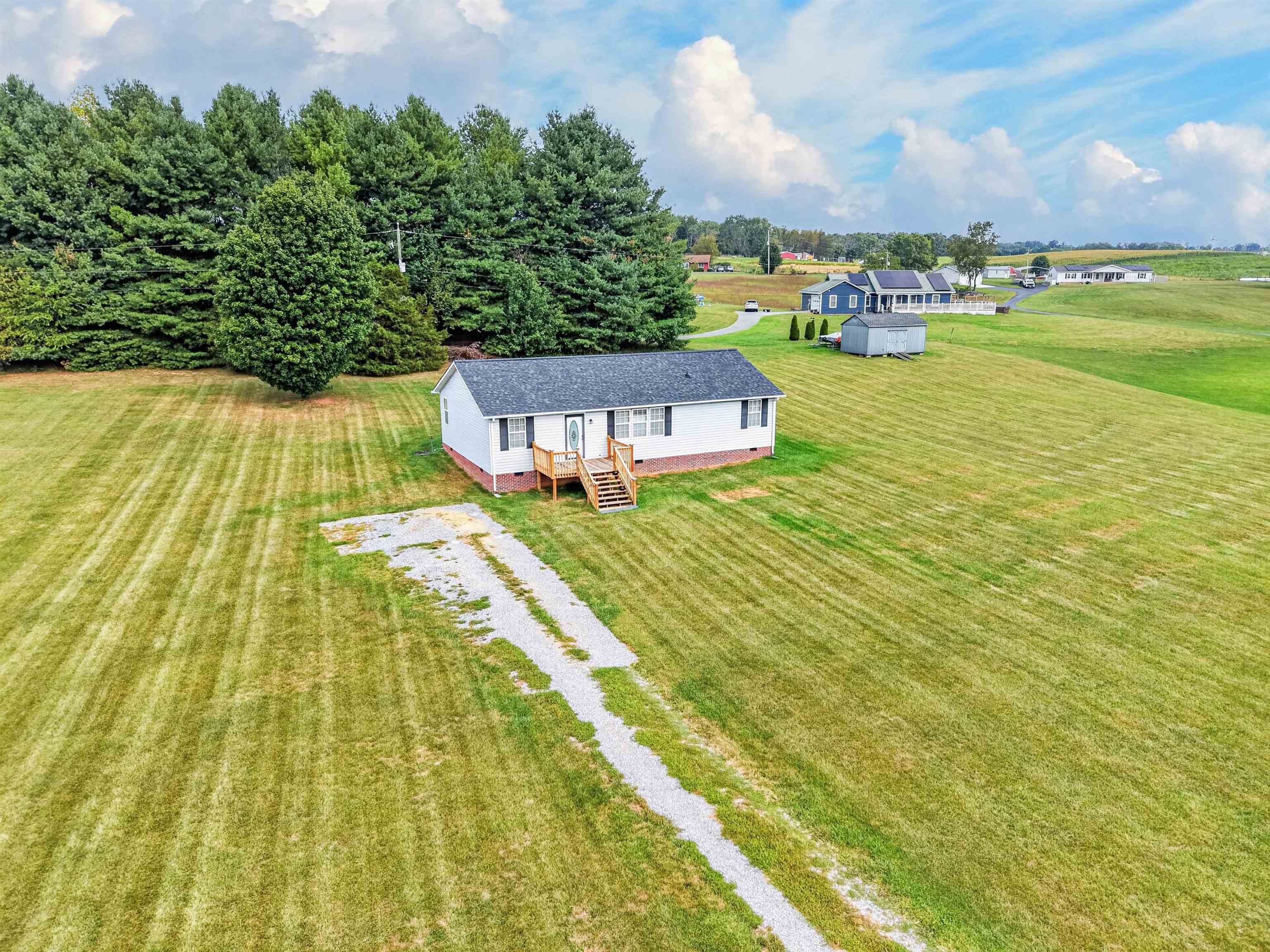 5096 Thornspring Road Pulaski VA 24301