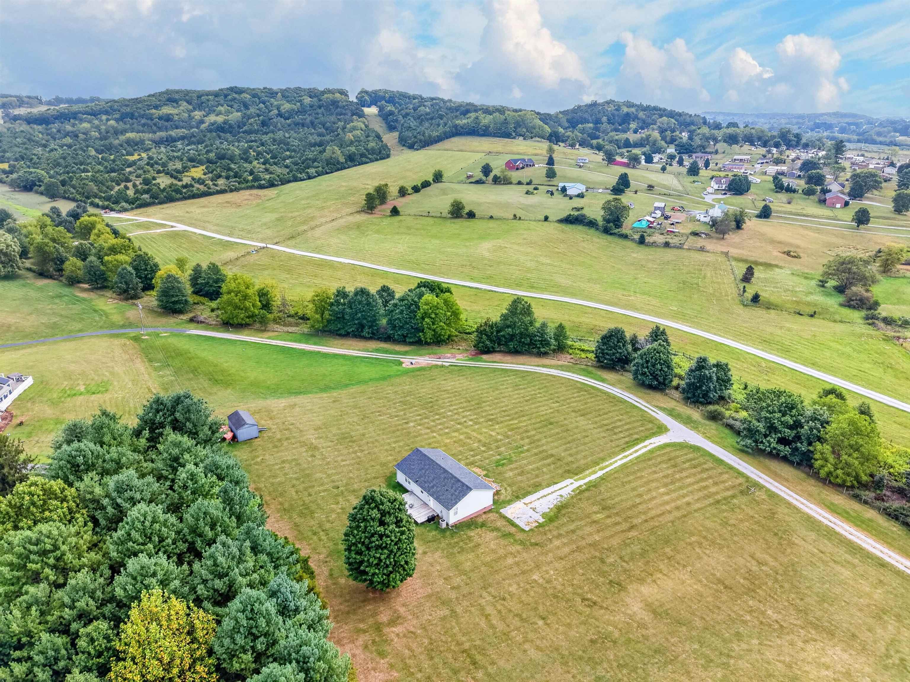 5096 Thornspring Road Pulaski VA 24301