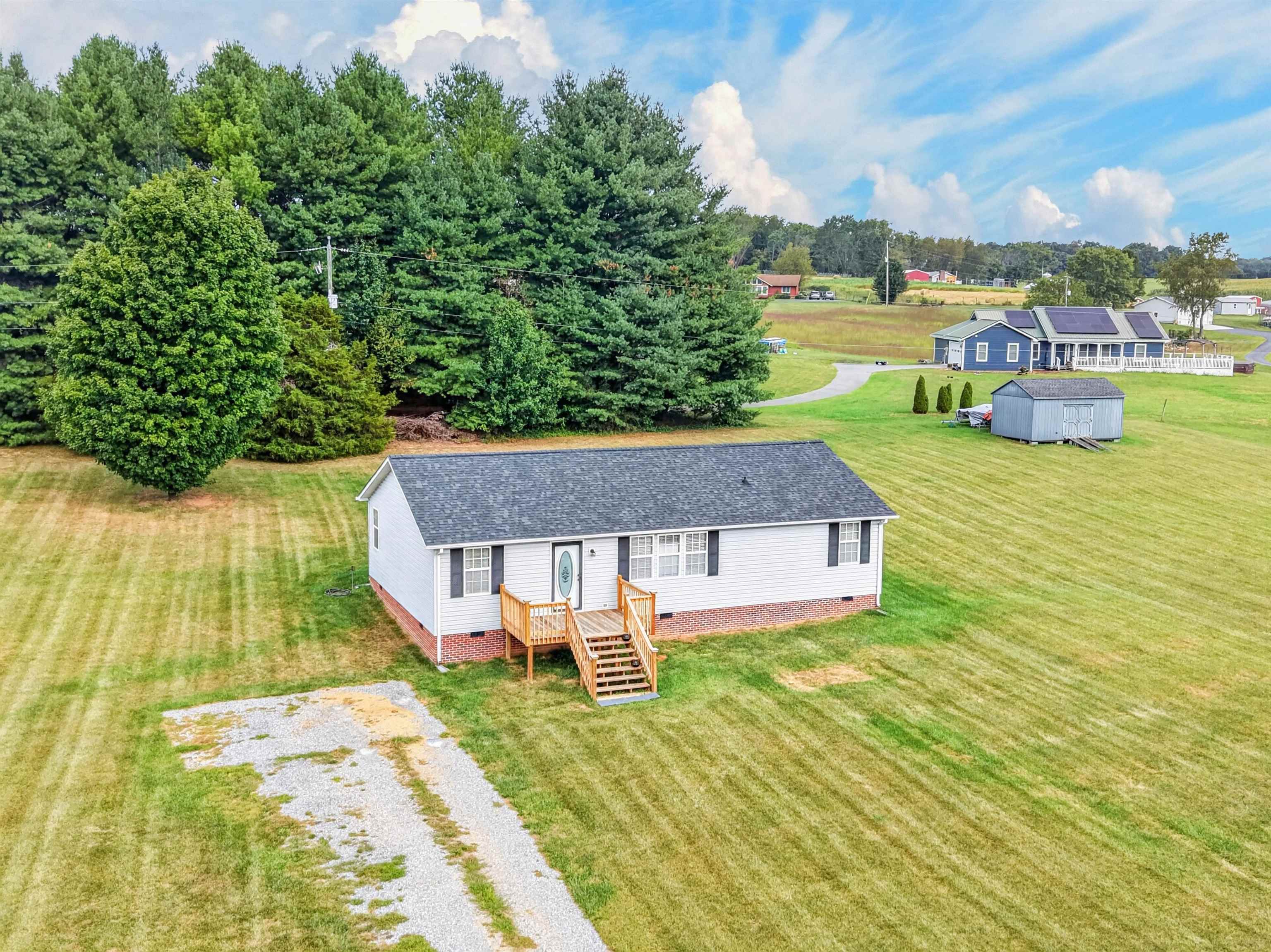 5096 Thornspring Road Pulaski VA 24301