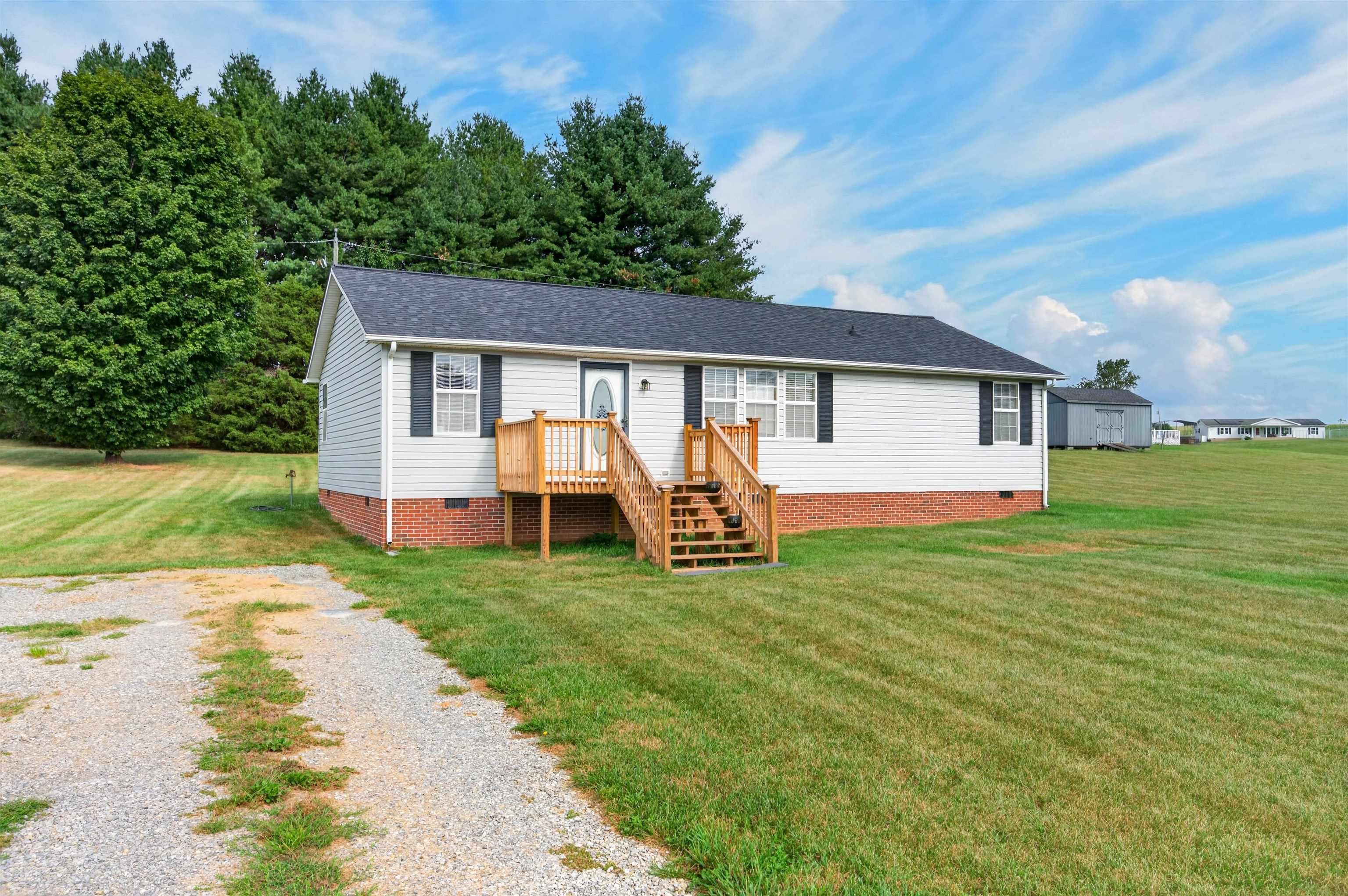 5096 Thornspring Road Pulaski VA 24301