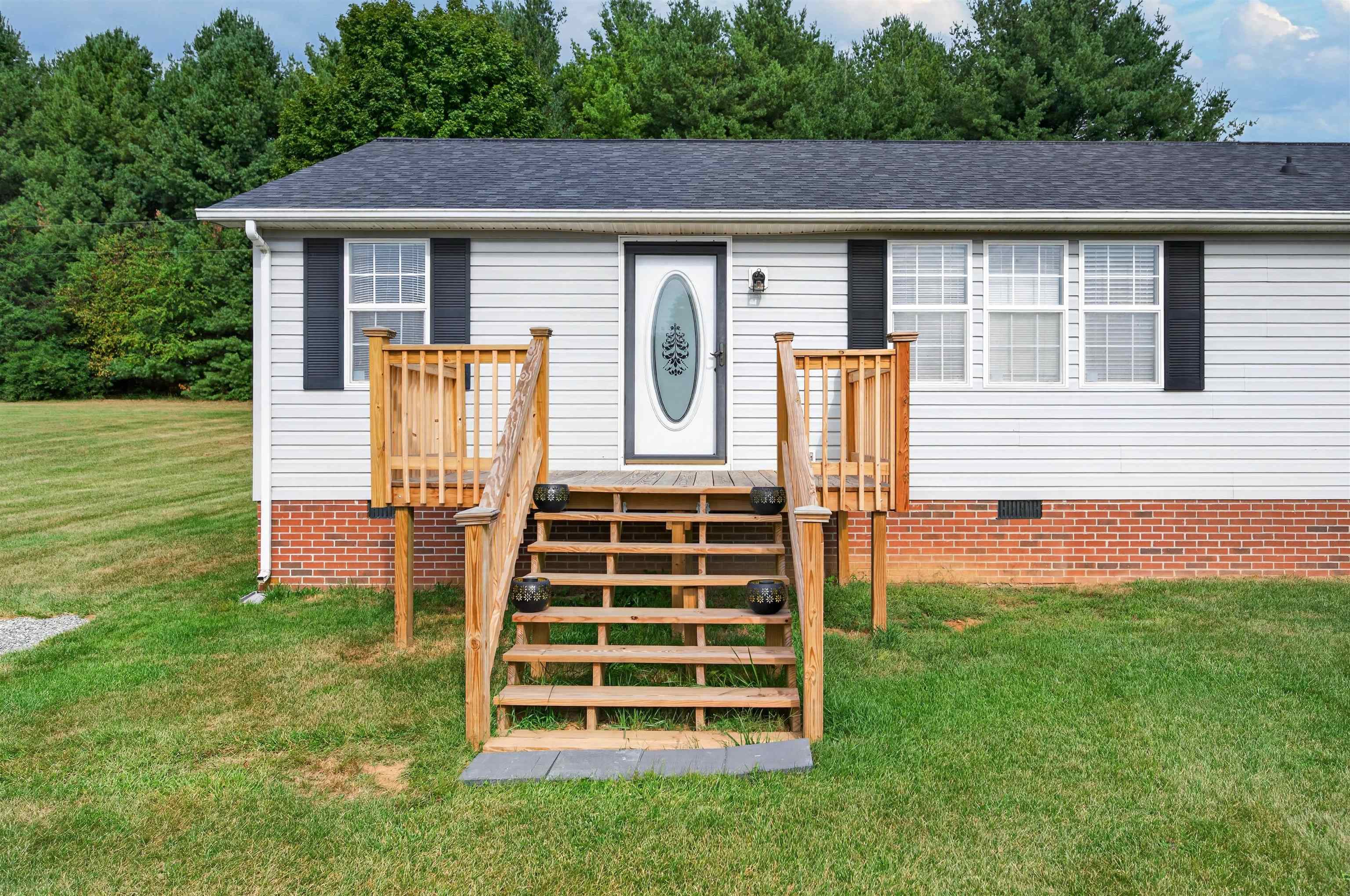 5096 Thornspring Road Pulaski VA 24301