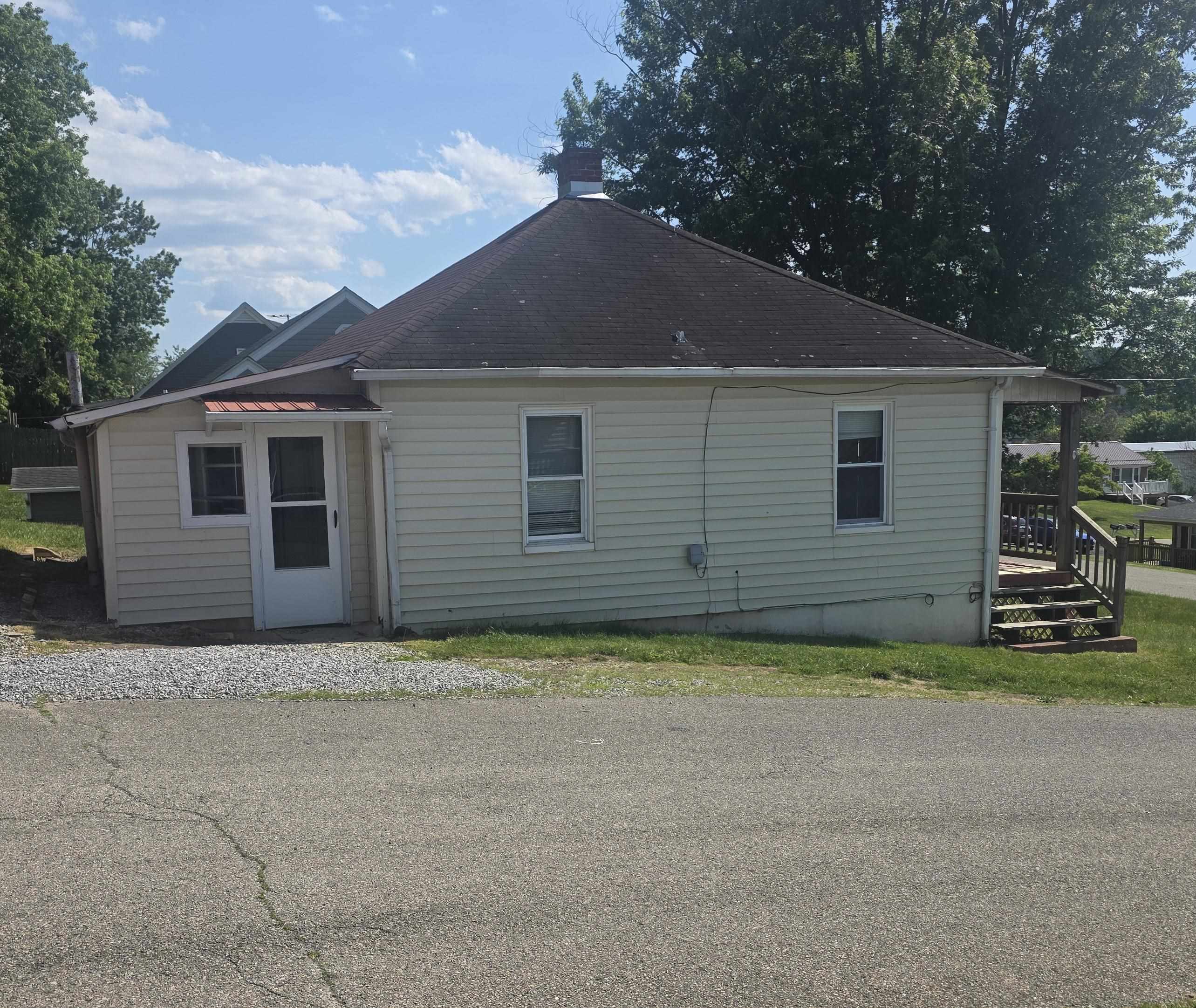 2100 Second Street Radford VA 24141