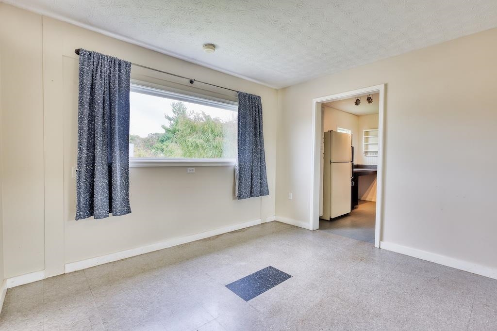 1011 Wilson Cemetery Road Check VA 24072