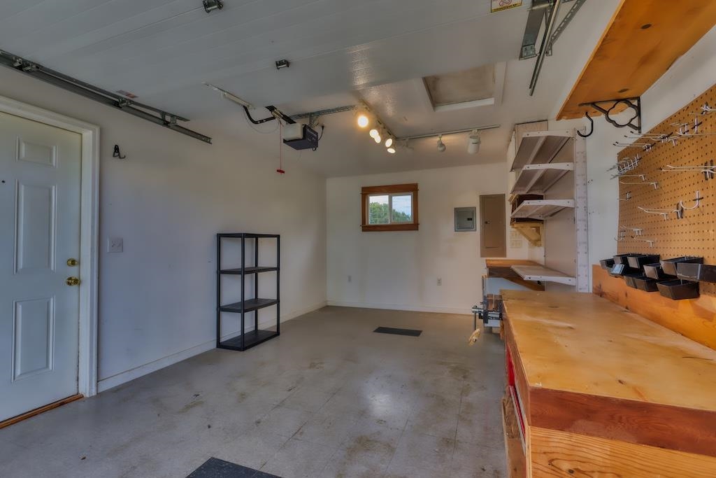 1011 Wilson Cemetery Road Check VA 24072