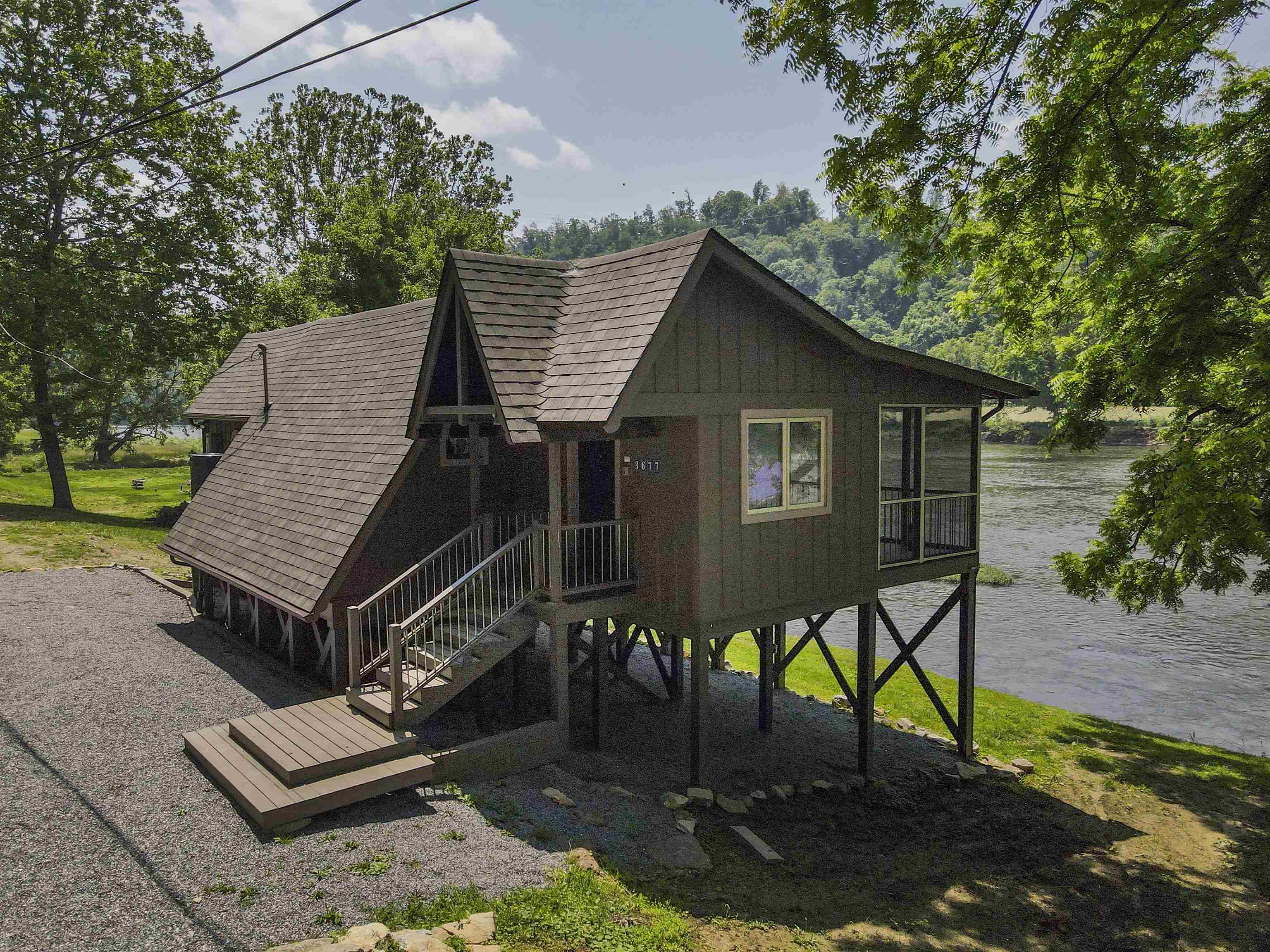 3677 Ledge Rock Road Draper VA 24324