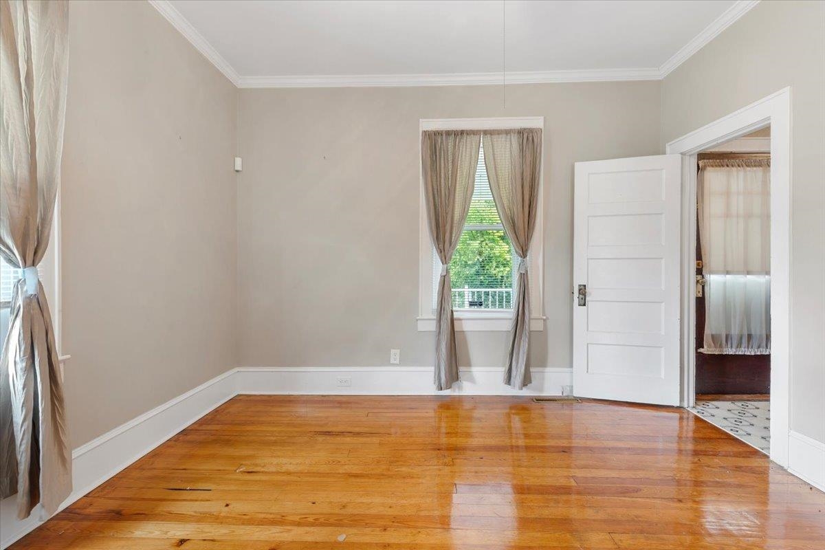 804 Wolf Street Narrows VA 24124