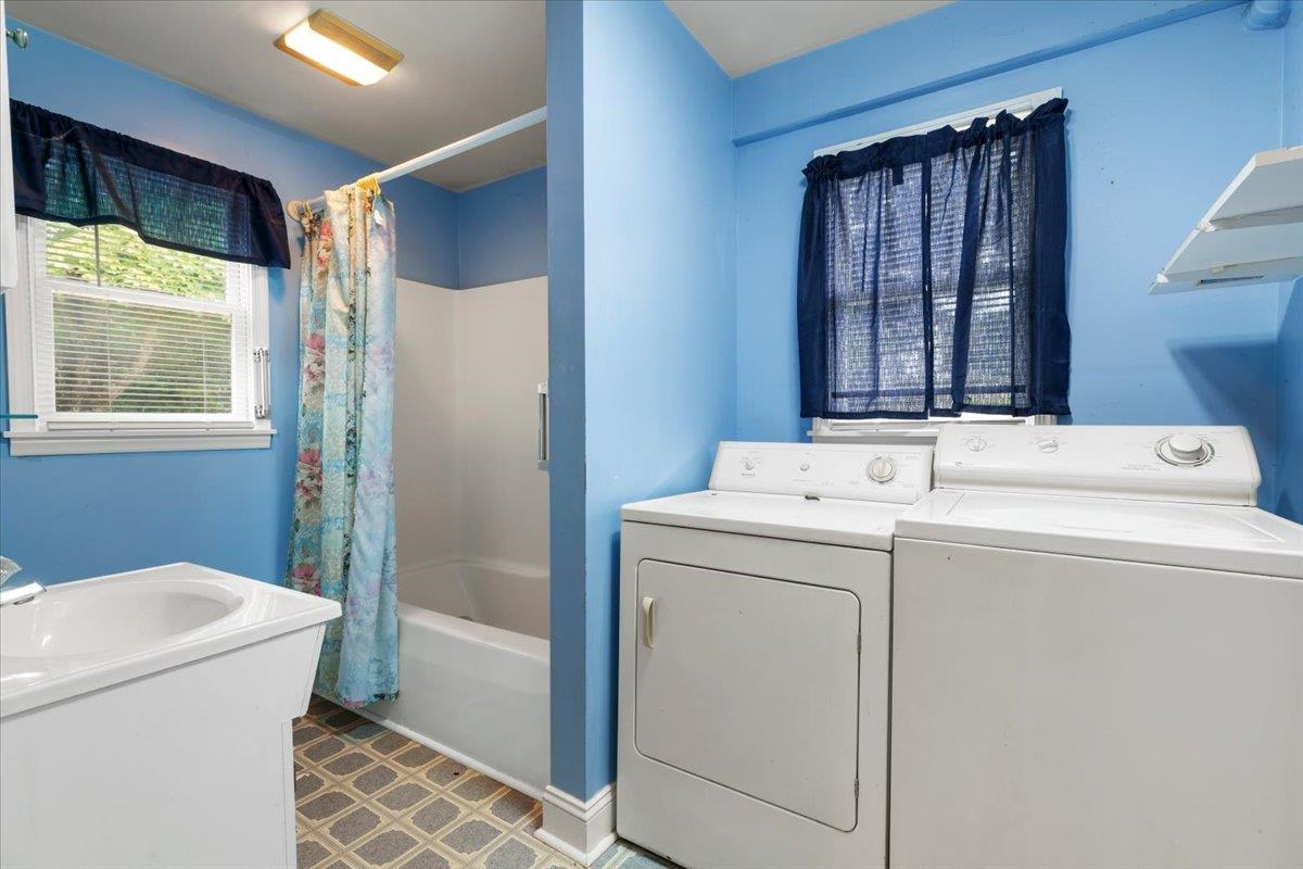 804 Wolf Street Narrows VA 24124