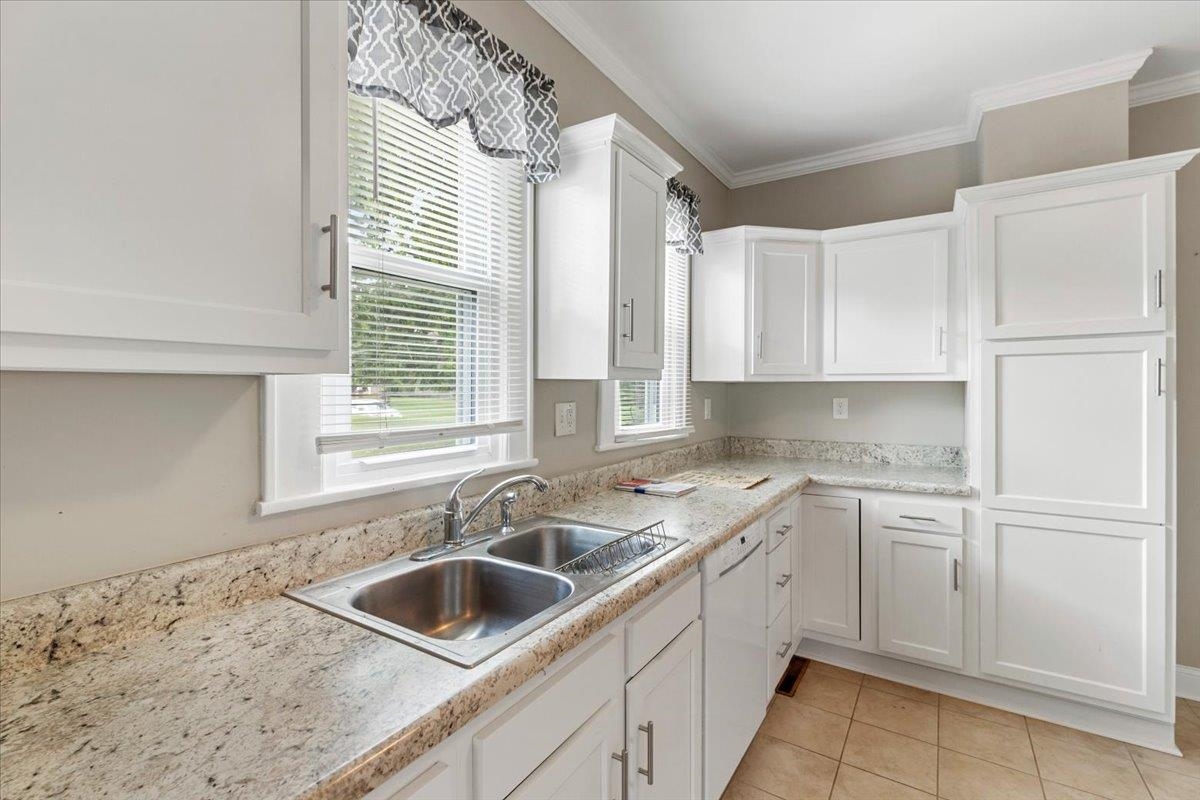 804 Wolf Street Narrows VA 24124