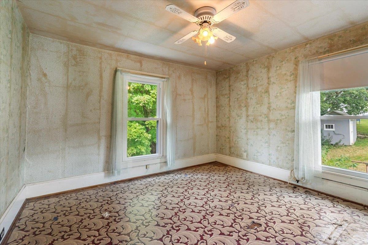 804 Wolf Street Narrows VA 24124