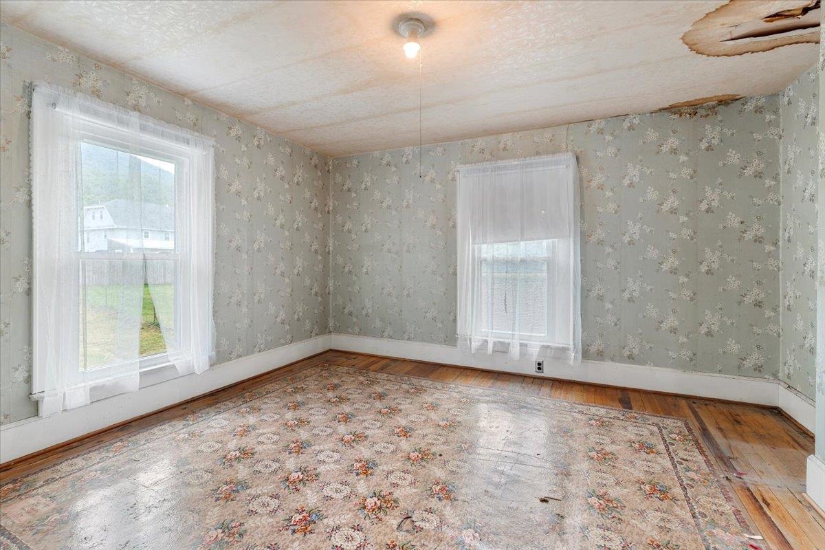 804 Wolf Street Narrows VA 24124
