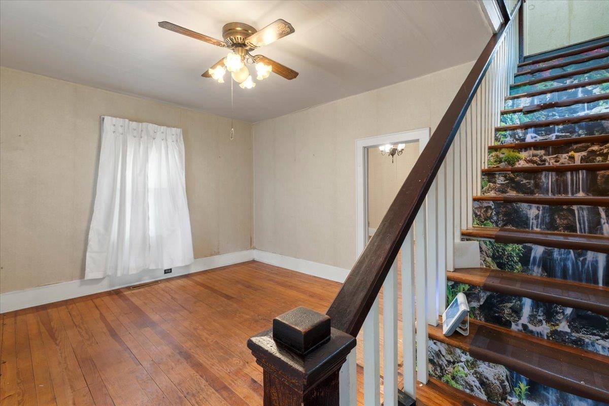 804 Wolf Street Narrows VA 24124