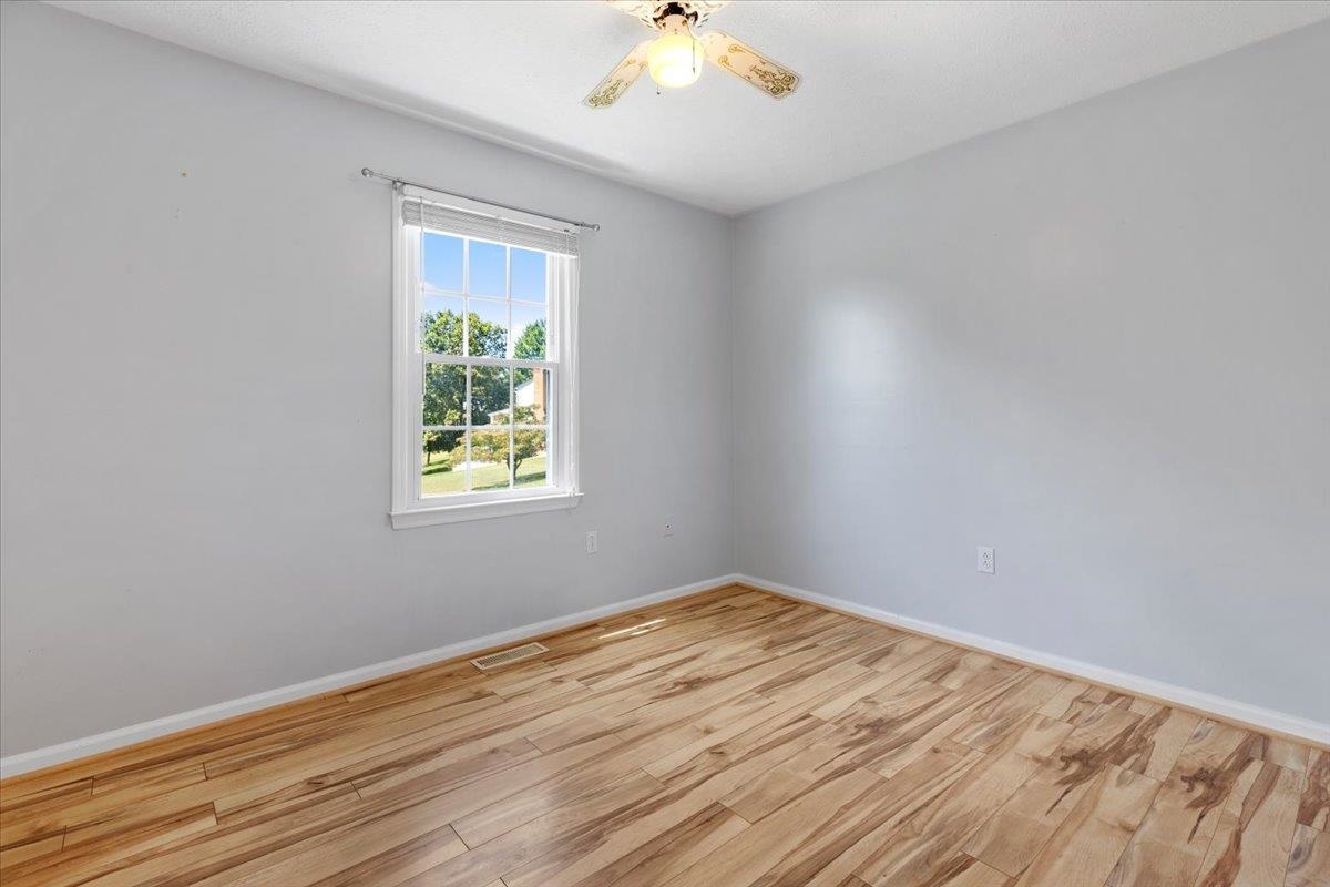 5330 Cougar Circle Dublin VA 24084