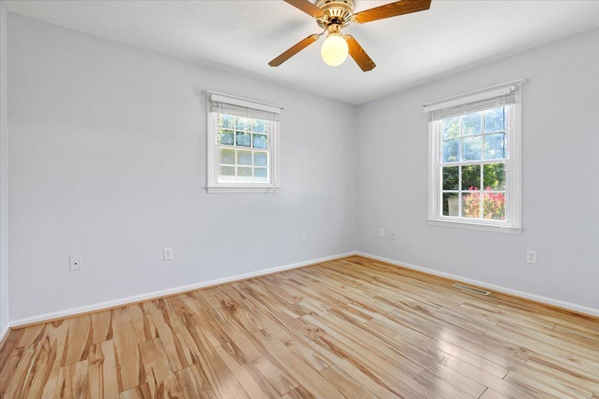 5330 Cougar Circle Dublin VA 24084