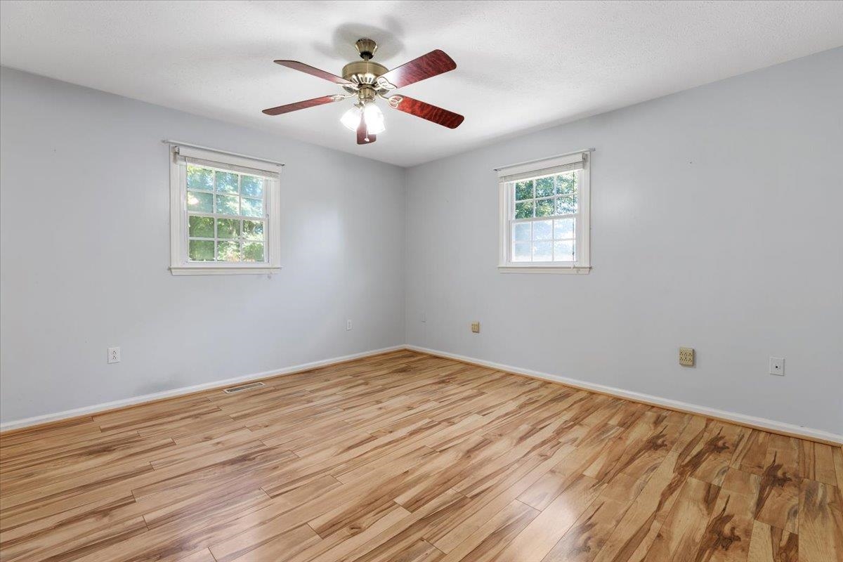 5330 Cougar Circle Dublin VA 24084