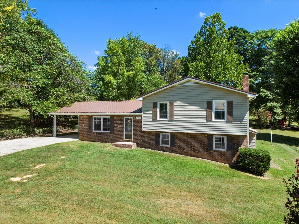 5330 Cougar Circle Dublin VA 24084