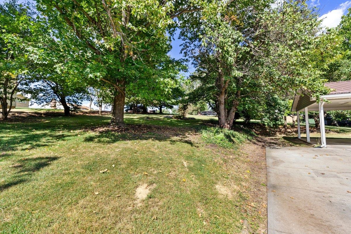 5330 Cougar Circle Dublin VA 24084