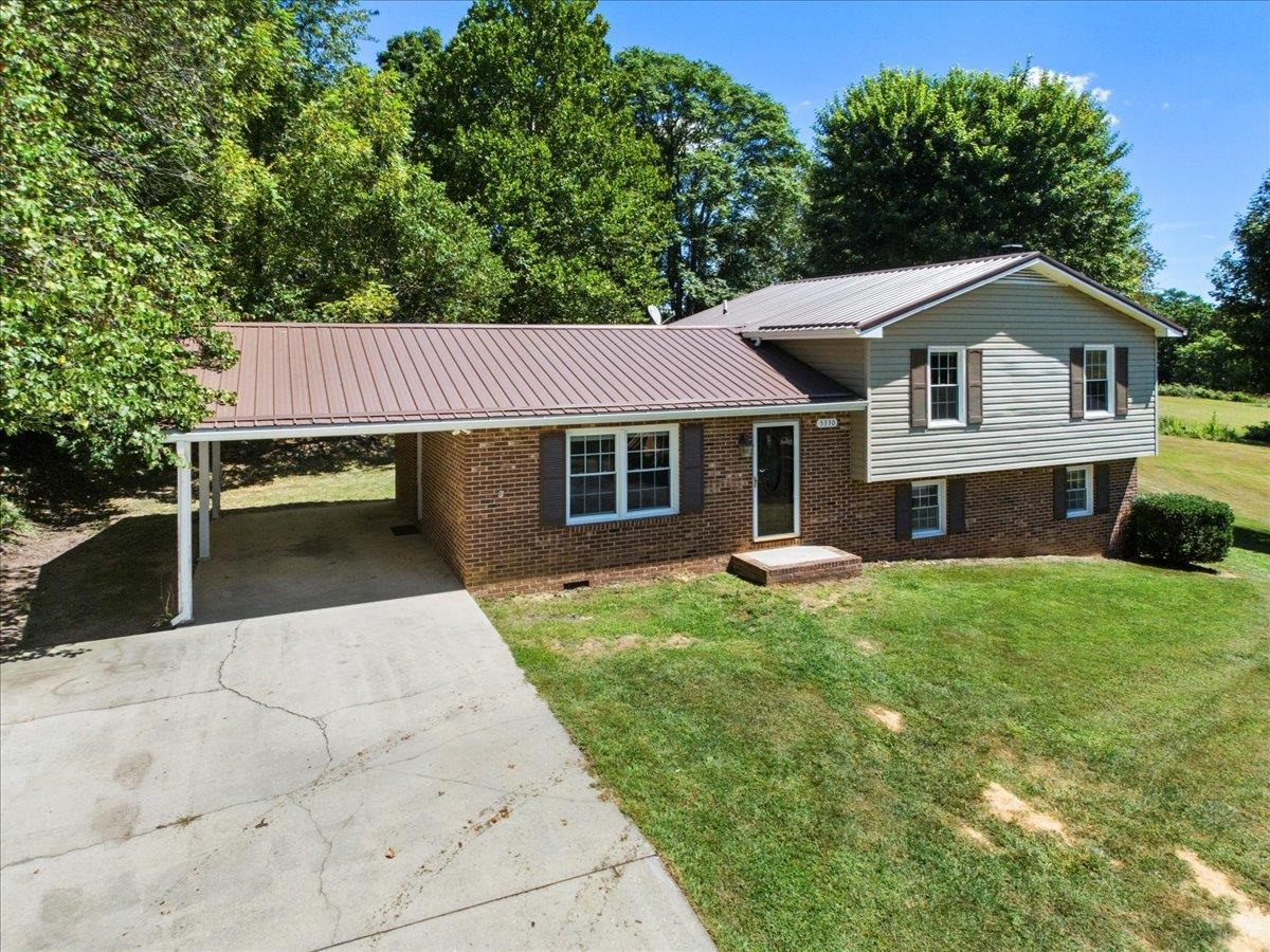 5330 Cougar Circle Dublin VA 24084