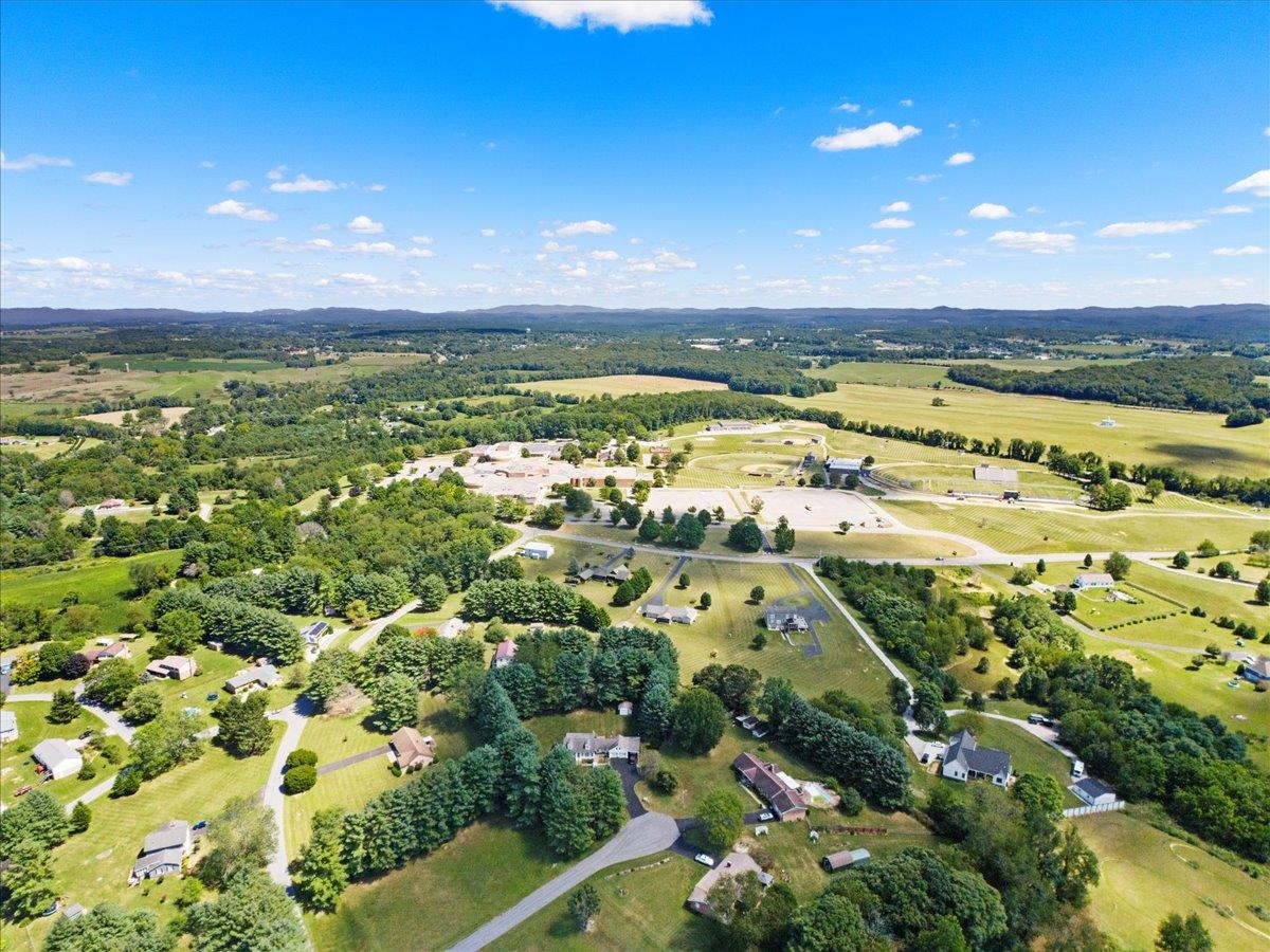 5330 Cougar Circle Dublin VA 24084