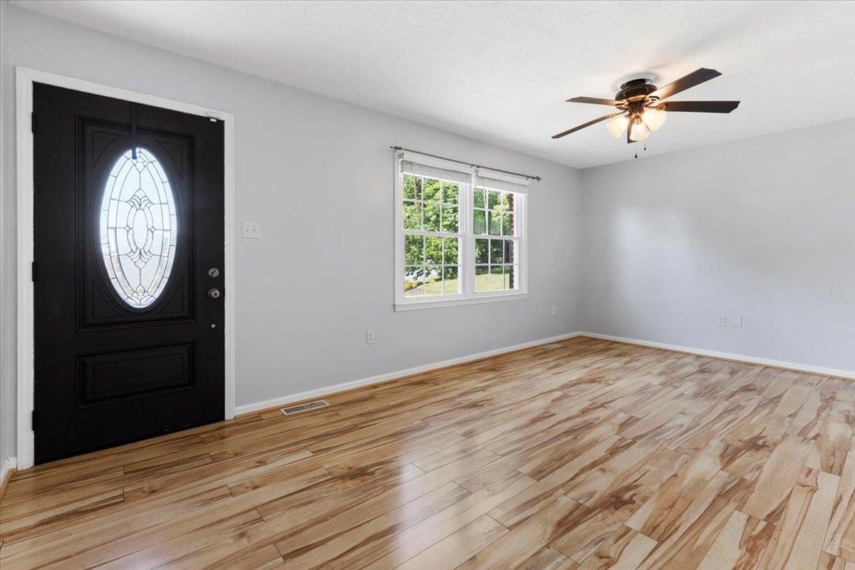 5330 Cougar Circle Dublin VA 24084