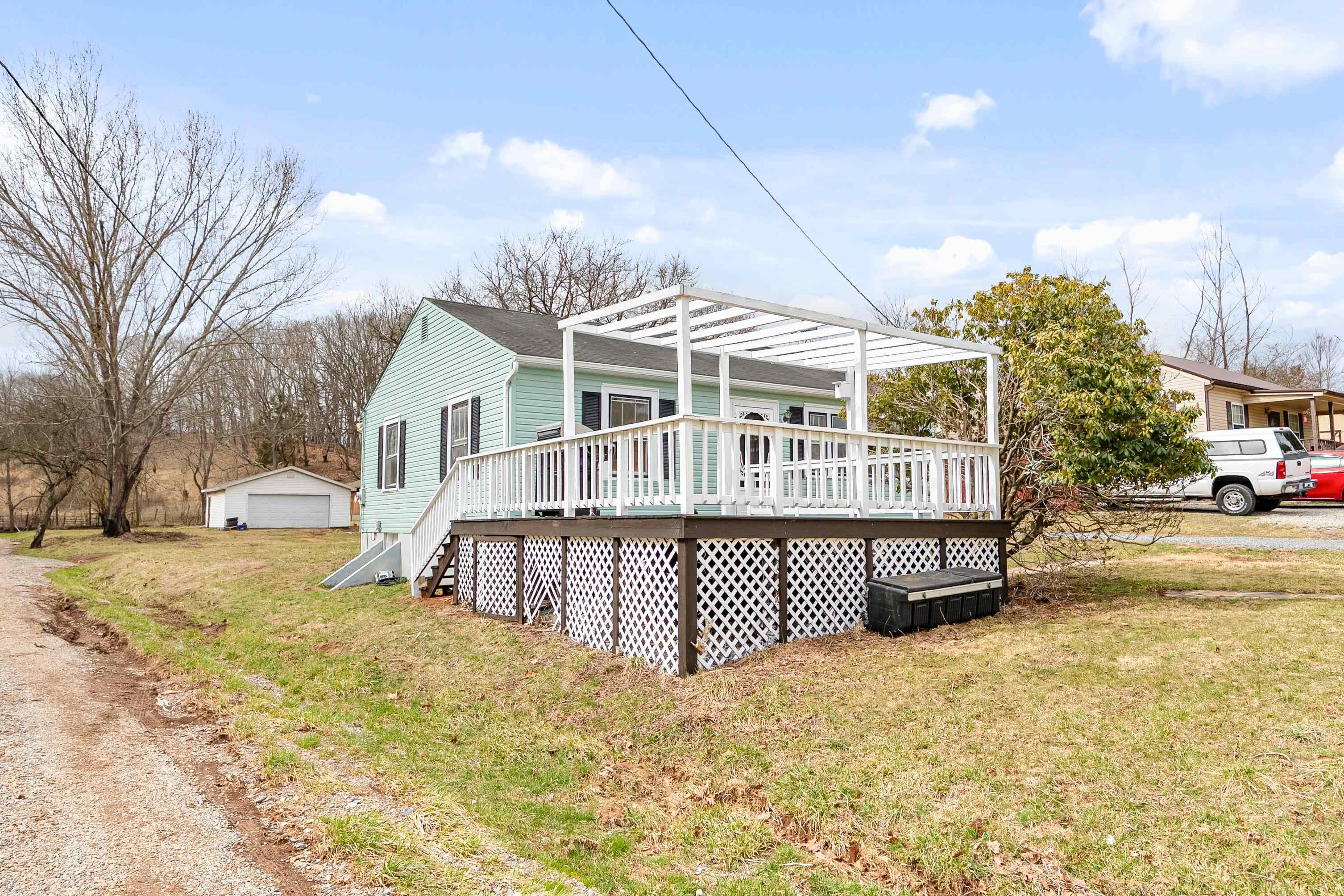 3047 Lowmans Ferry Road Pulaski VA 24301