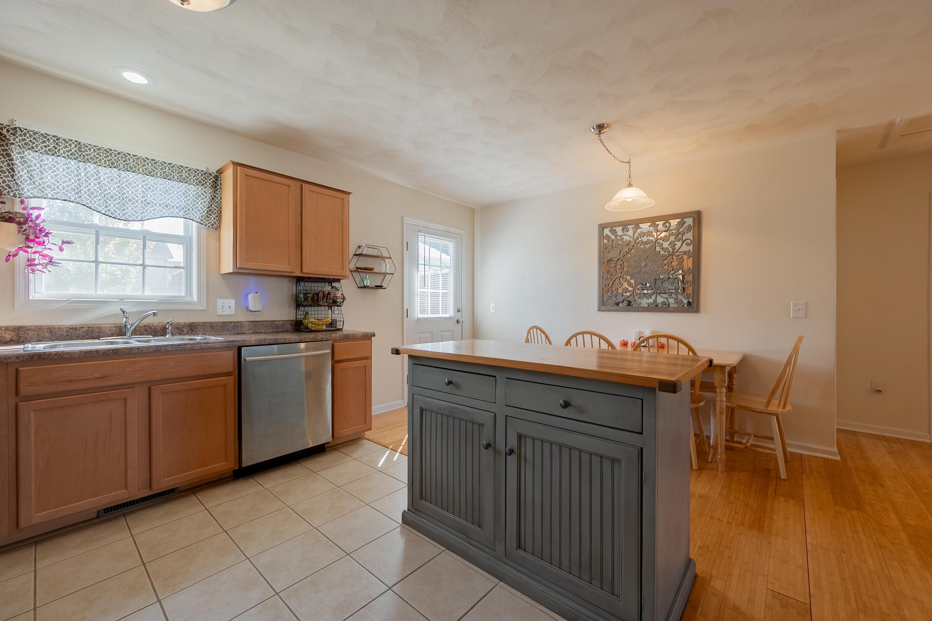 365 Chelsea Loop Christiansburg VA 24073