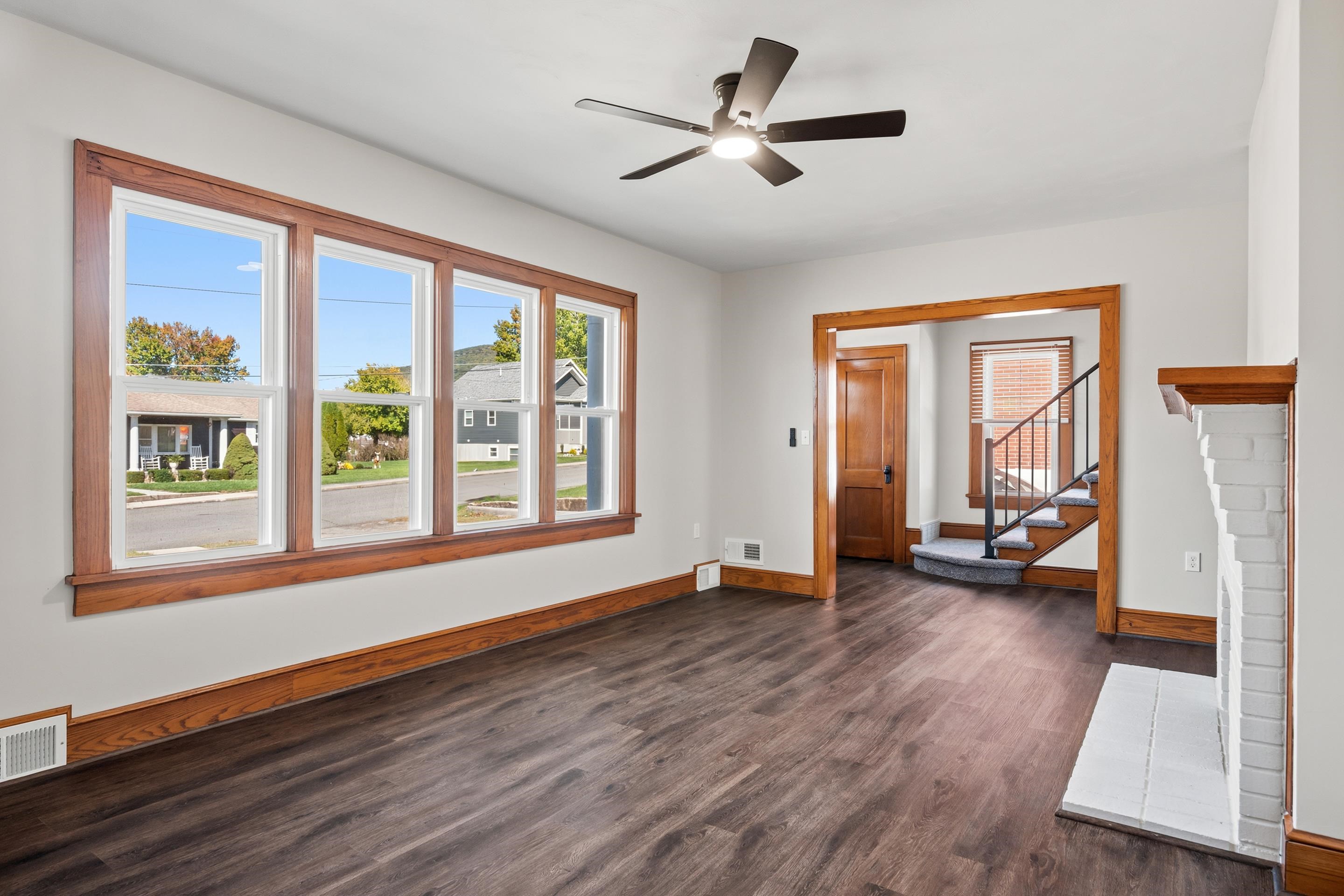 506 Wolf Street Narrows VA 24124