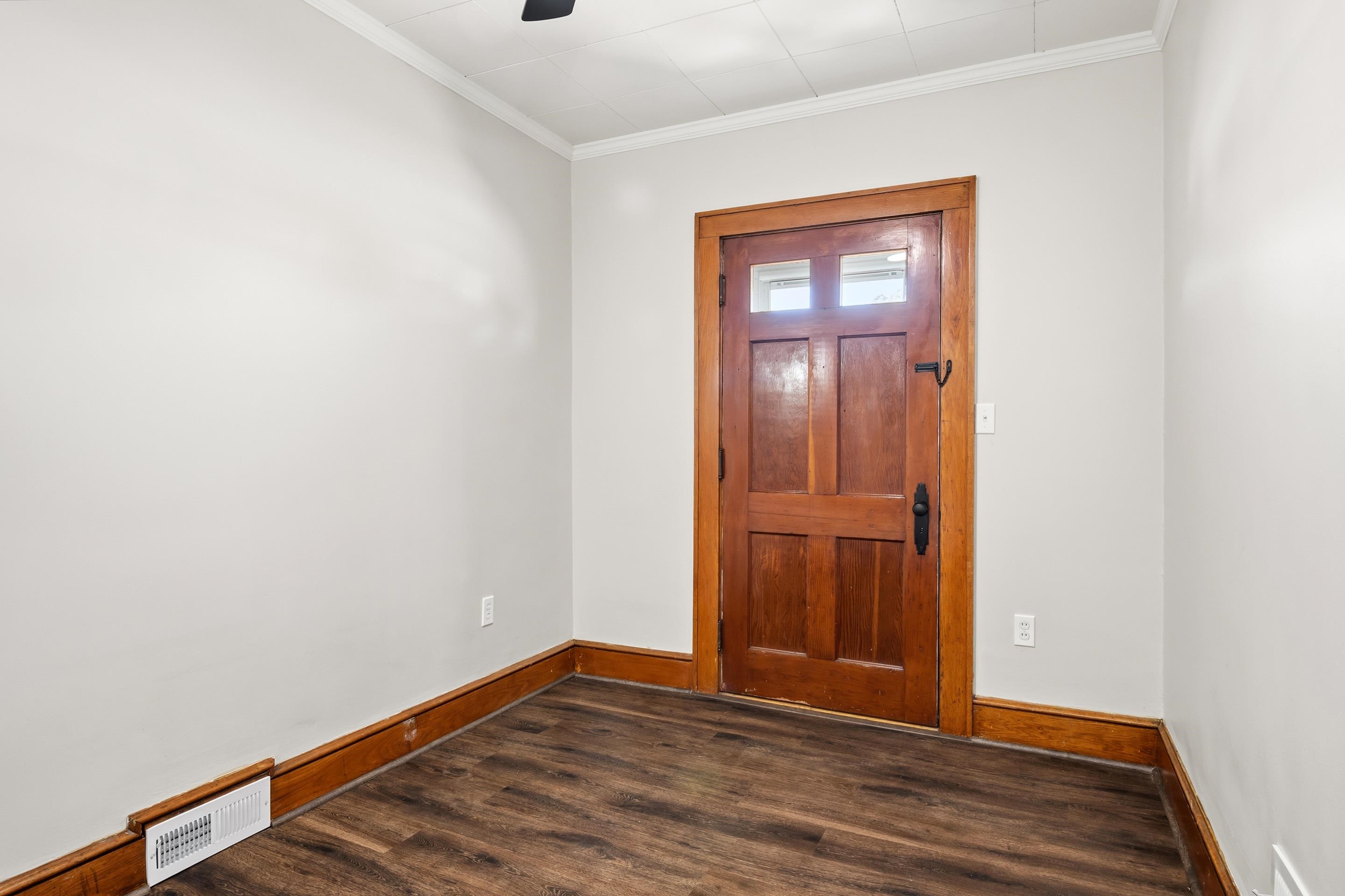 506 Wolf Street Narrows VA 24124