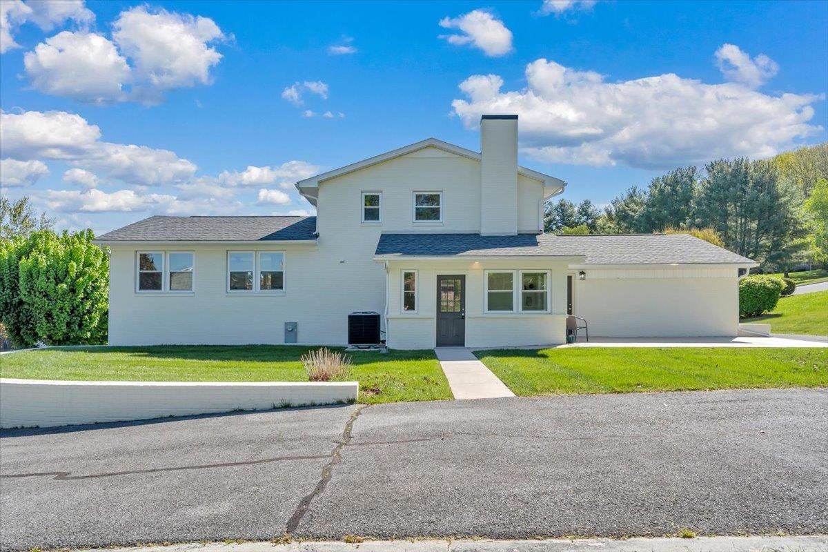 825 N 18th Street Wytheville VA 24382