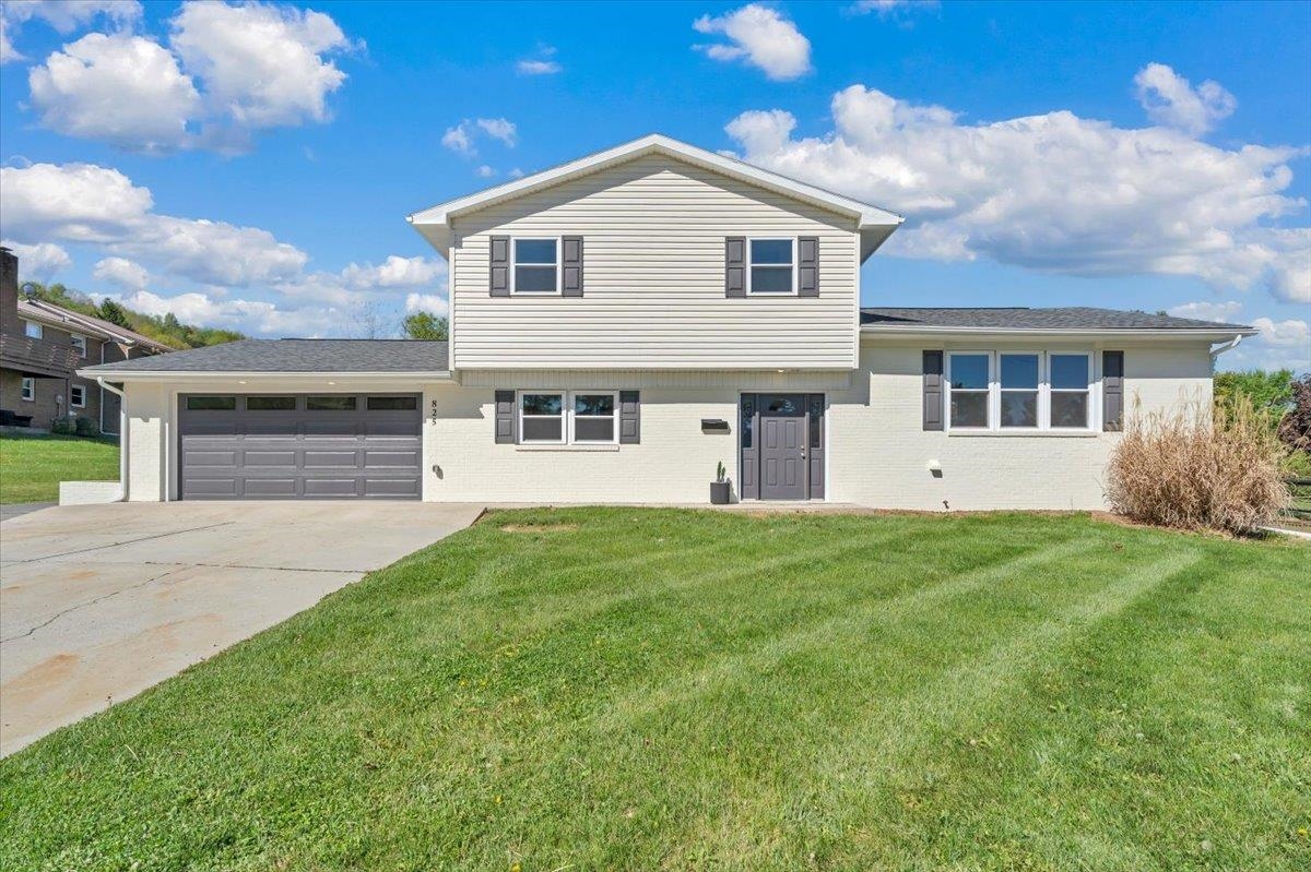 825 N 18th Street Wytheville VA 24382