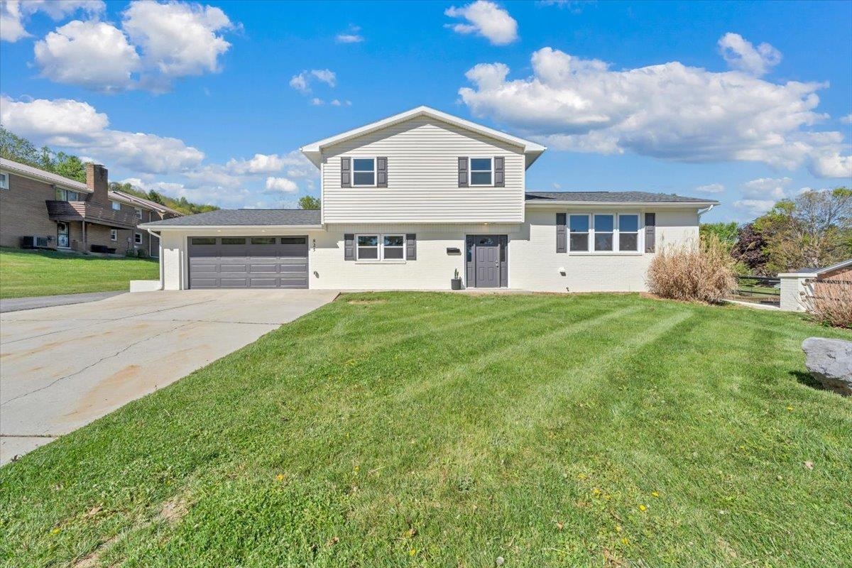 825 N 18th Street Wytheville VA 24382