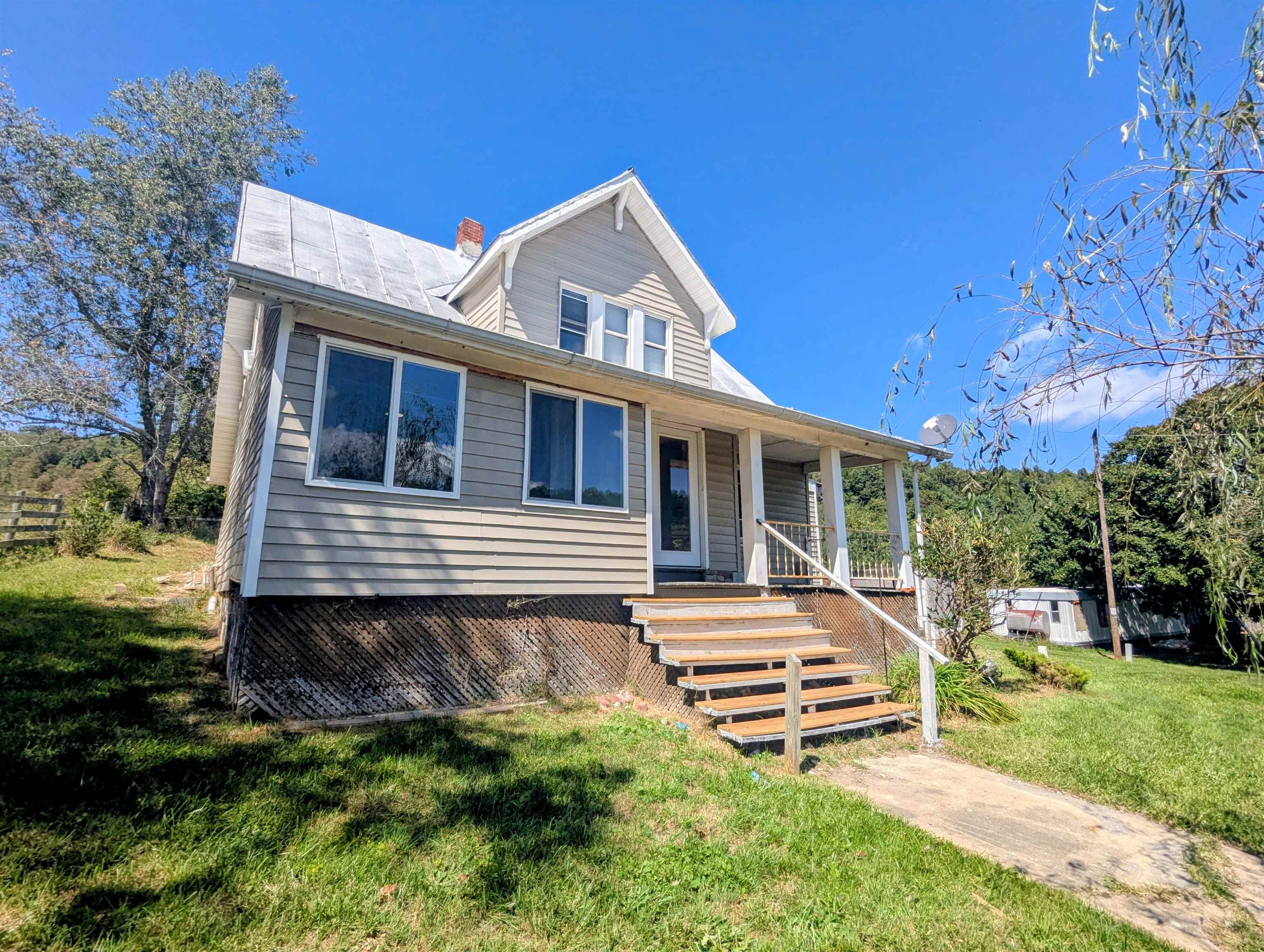 4938 Floyd Highway S Willis VA 24380