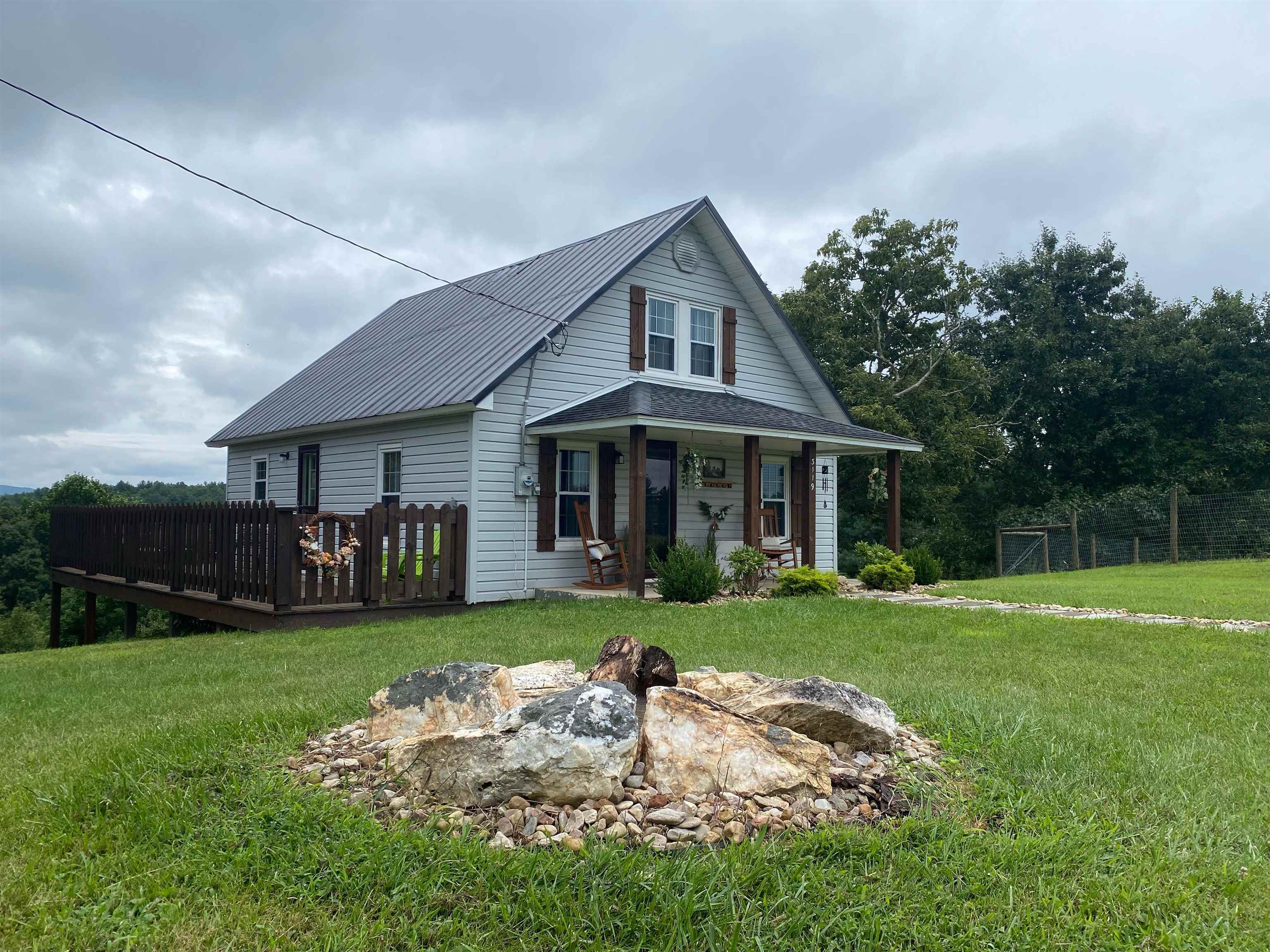 3119 Indian Valley Road NW Radford VA 24141