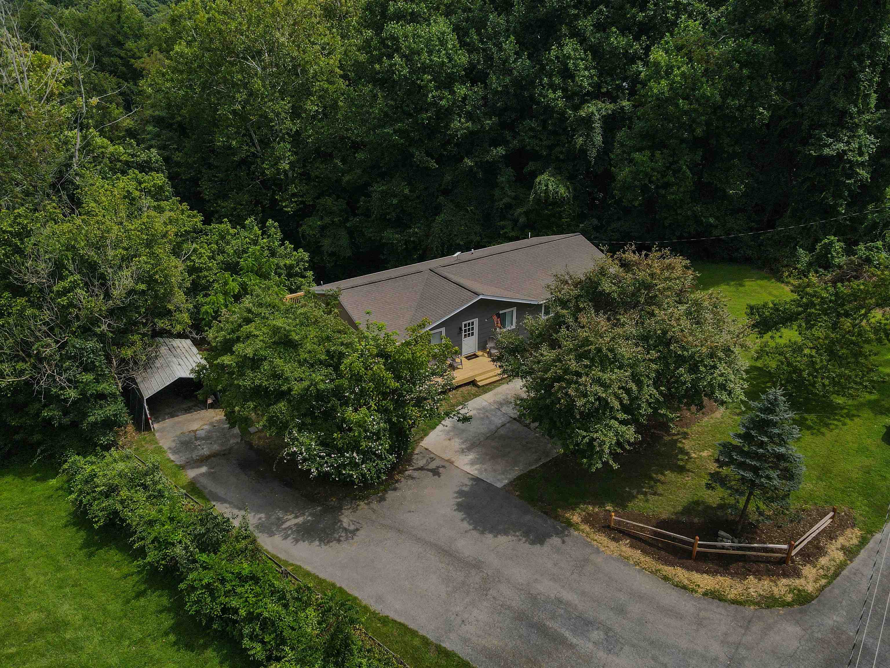 966 Magnolia Lane Christiansburg VA 24073