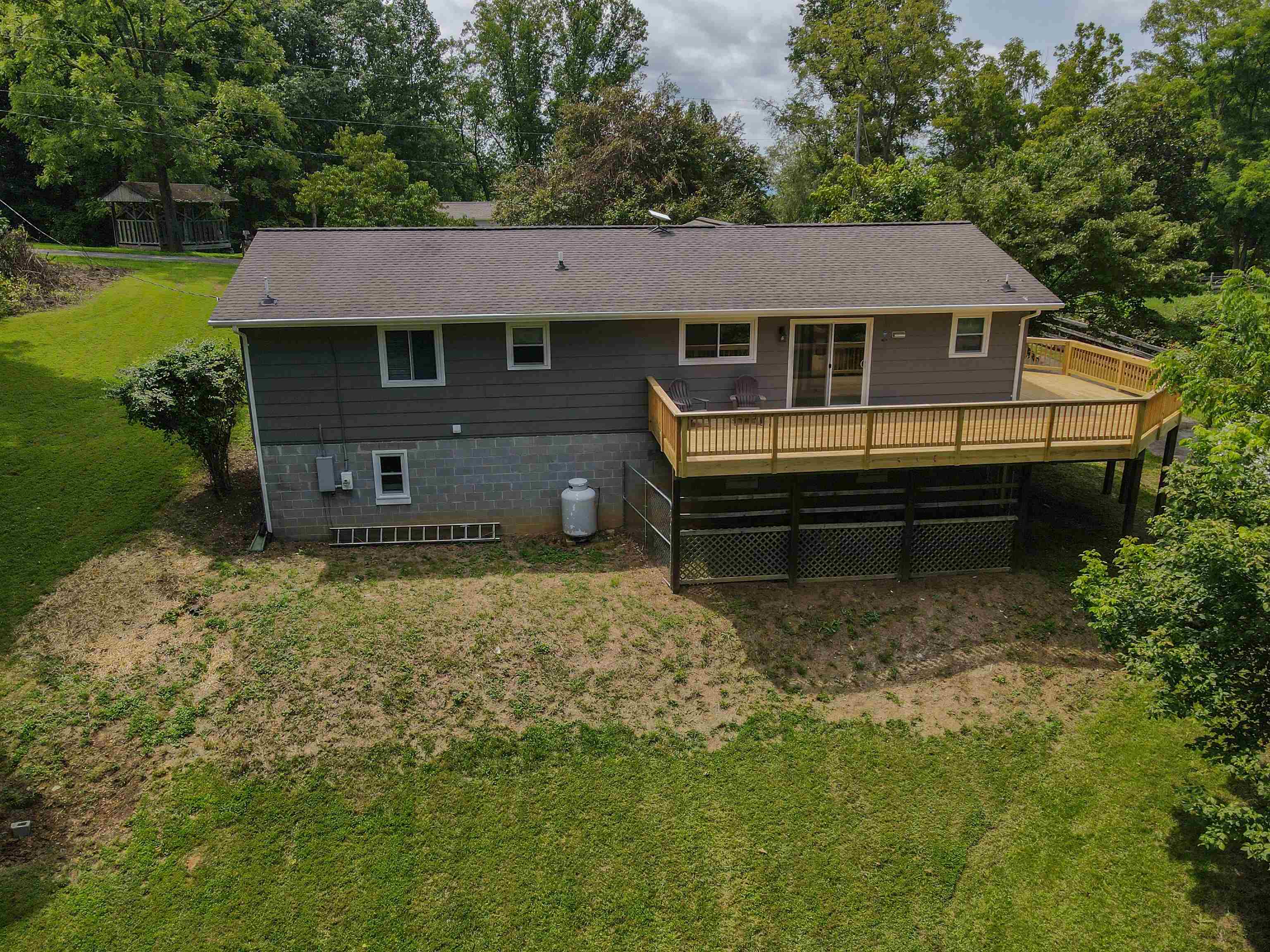 966 Magnolia Lane Christiansburg VA 24073