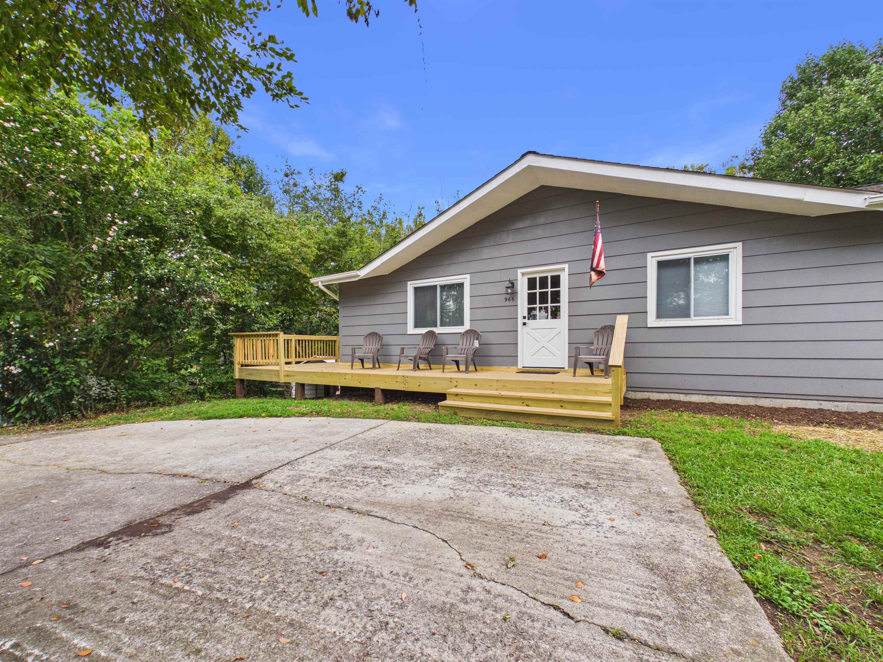 966 Magnolia Lane Christiansburg VA 24073