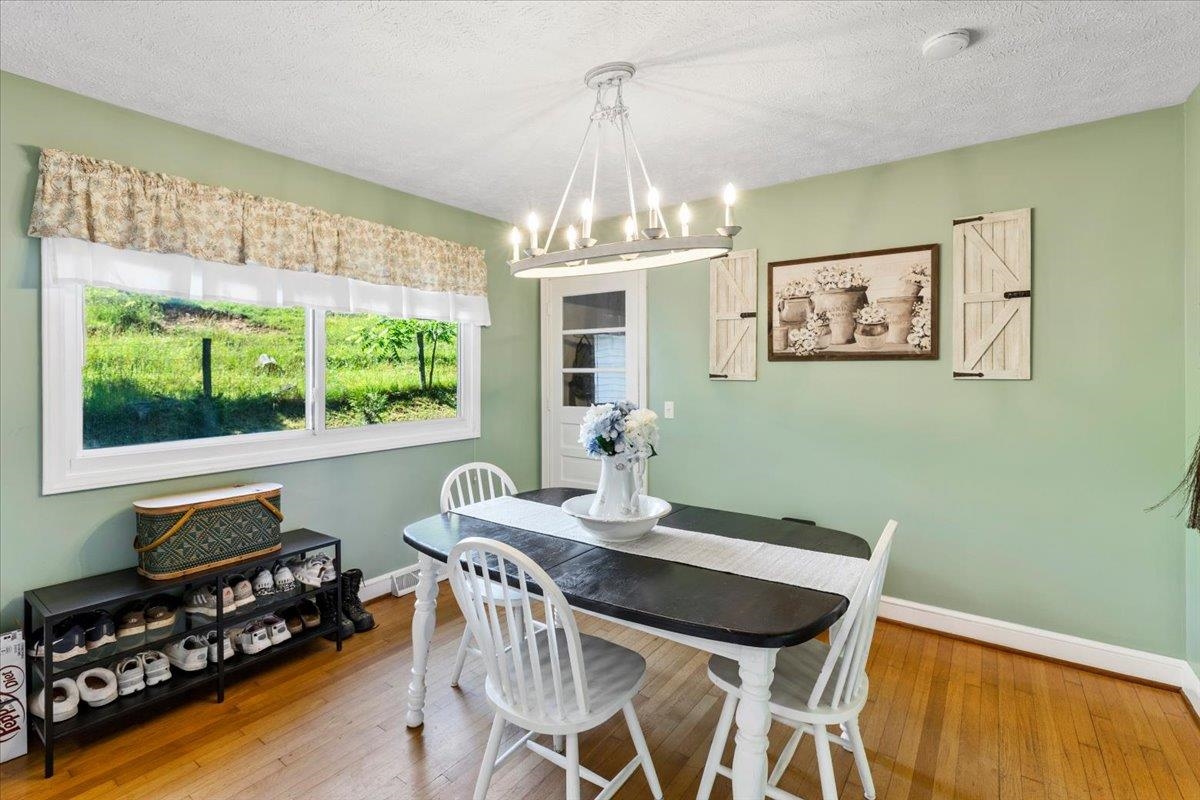 9806 Floyd Pike Dugspur VA 24325