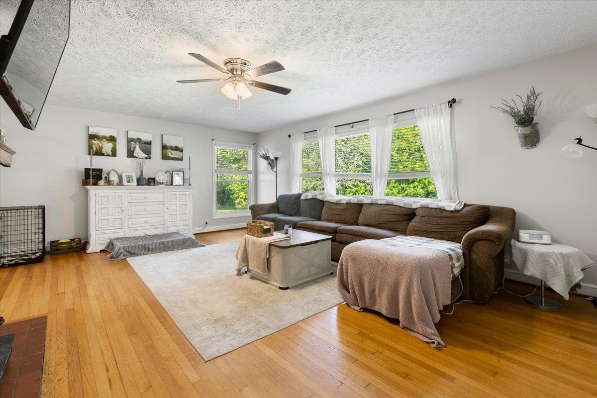 9806 Floyd Pike Dugspur VA 24325