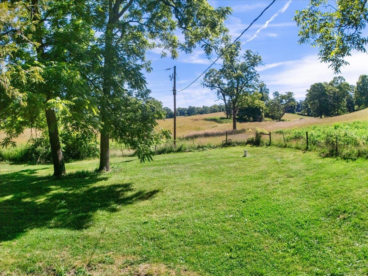9806 Floyd Pike Dugspur VA 24325