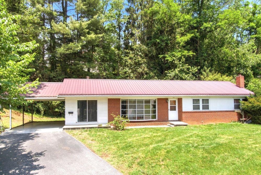 306 Crile Lane Pearisburg VA 24134