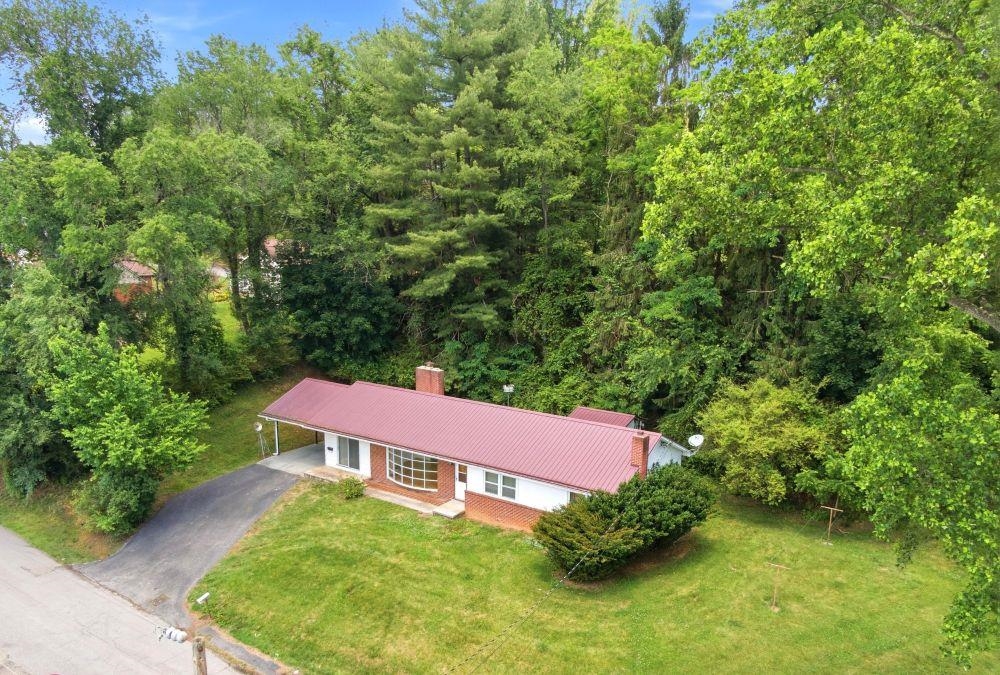 306 Crile Lane Pearisburg VA 24134