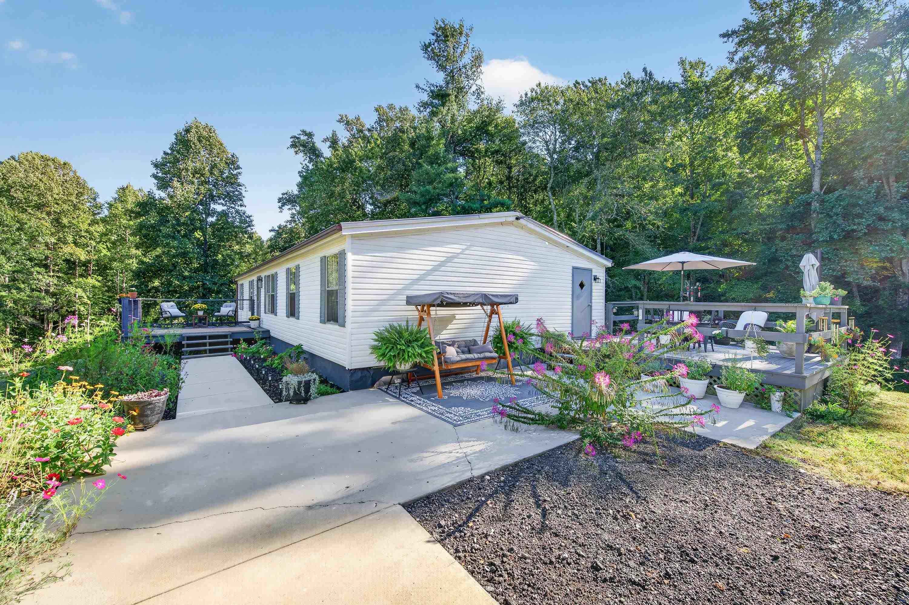 1310 Reedsville Road NW Floyd VA 24091
