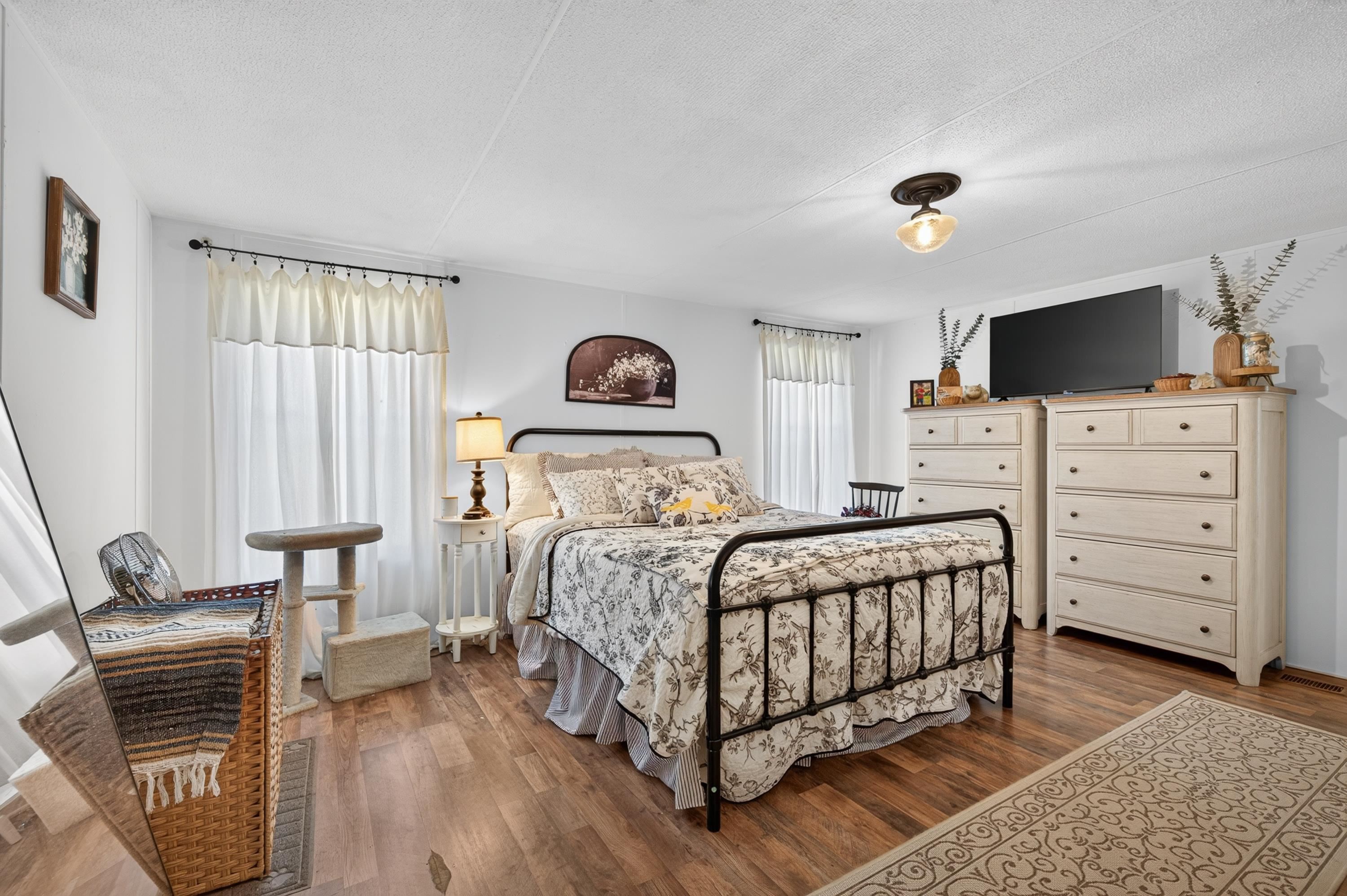 1310 Reedsville Road NW Floyd VA 24091