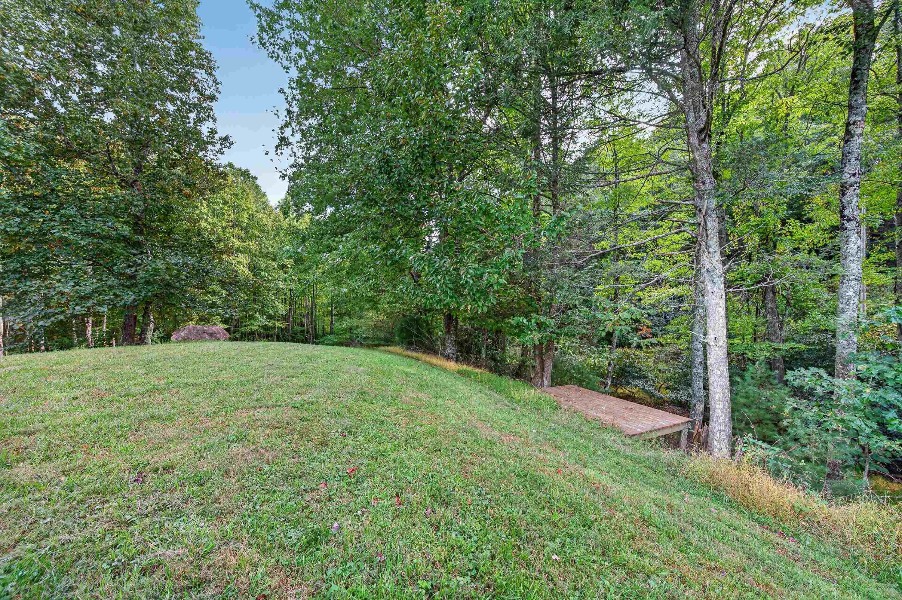 1310 Reedsville Road NW Floyd VA 24091