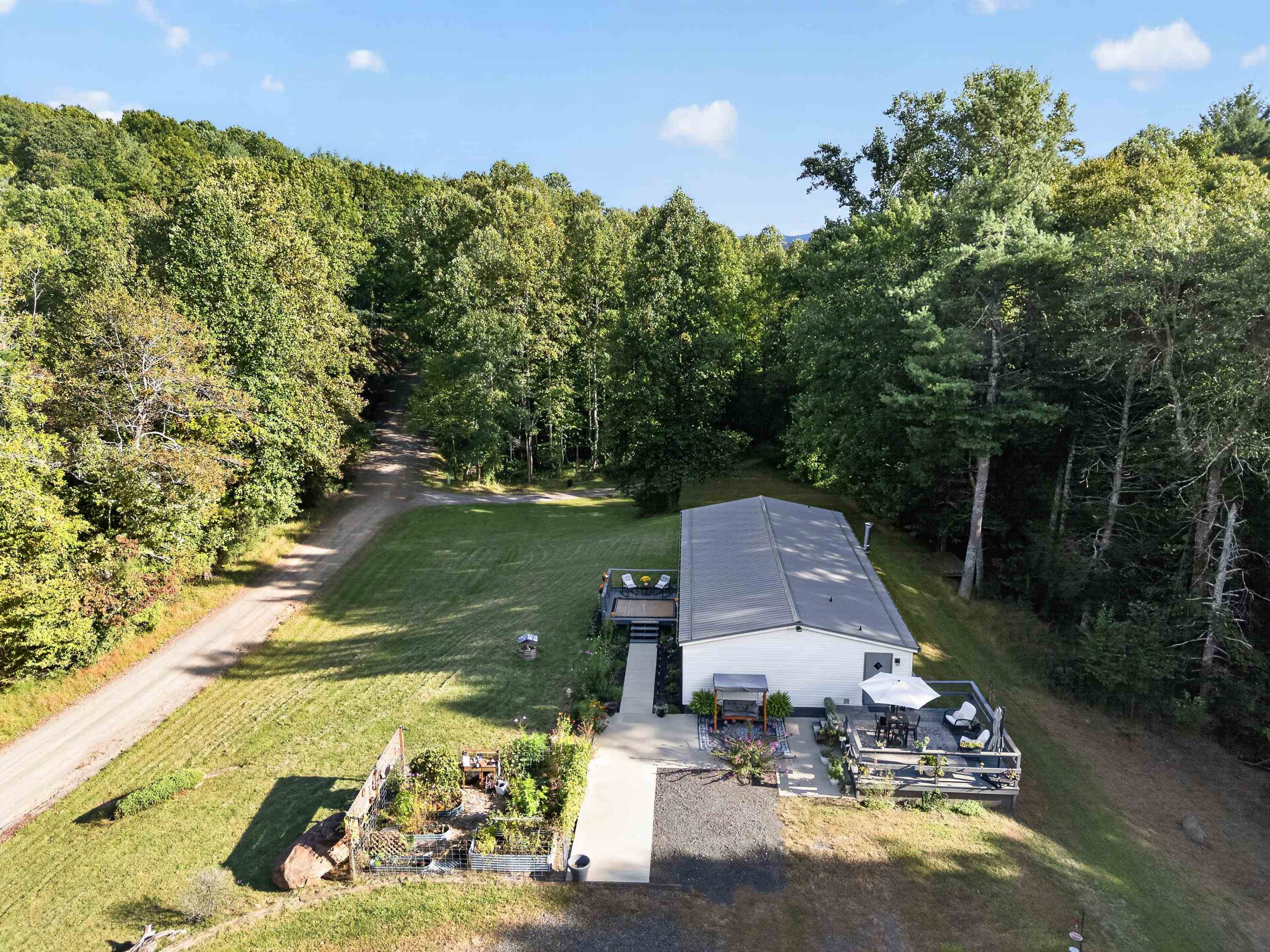 1310 Reedsville Road NW Floyd VA 24091