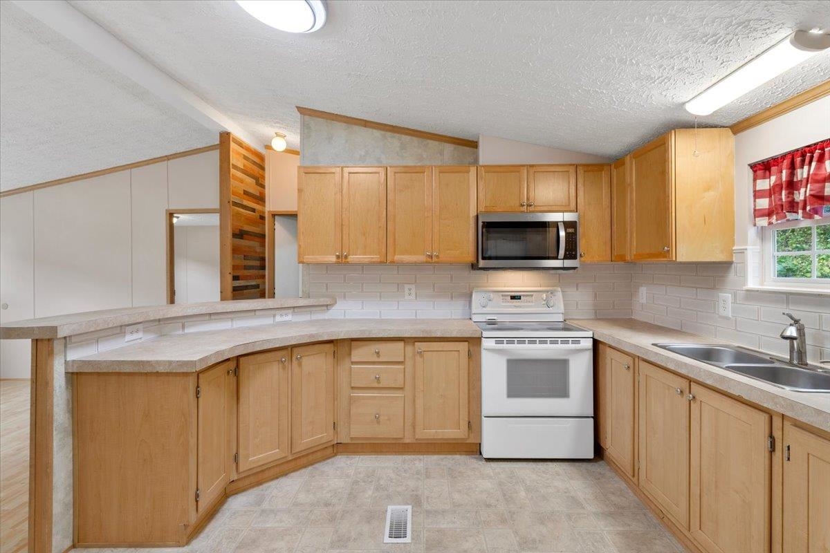 2828 Raleigh Circle Shawsville VA 24162