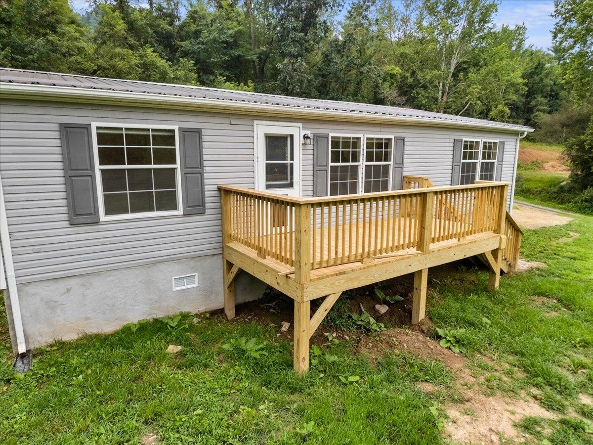 2828 Raleigh Circle Shawsville VA 24162