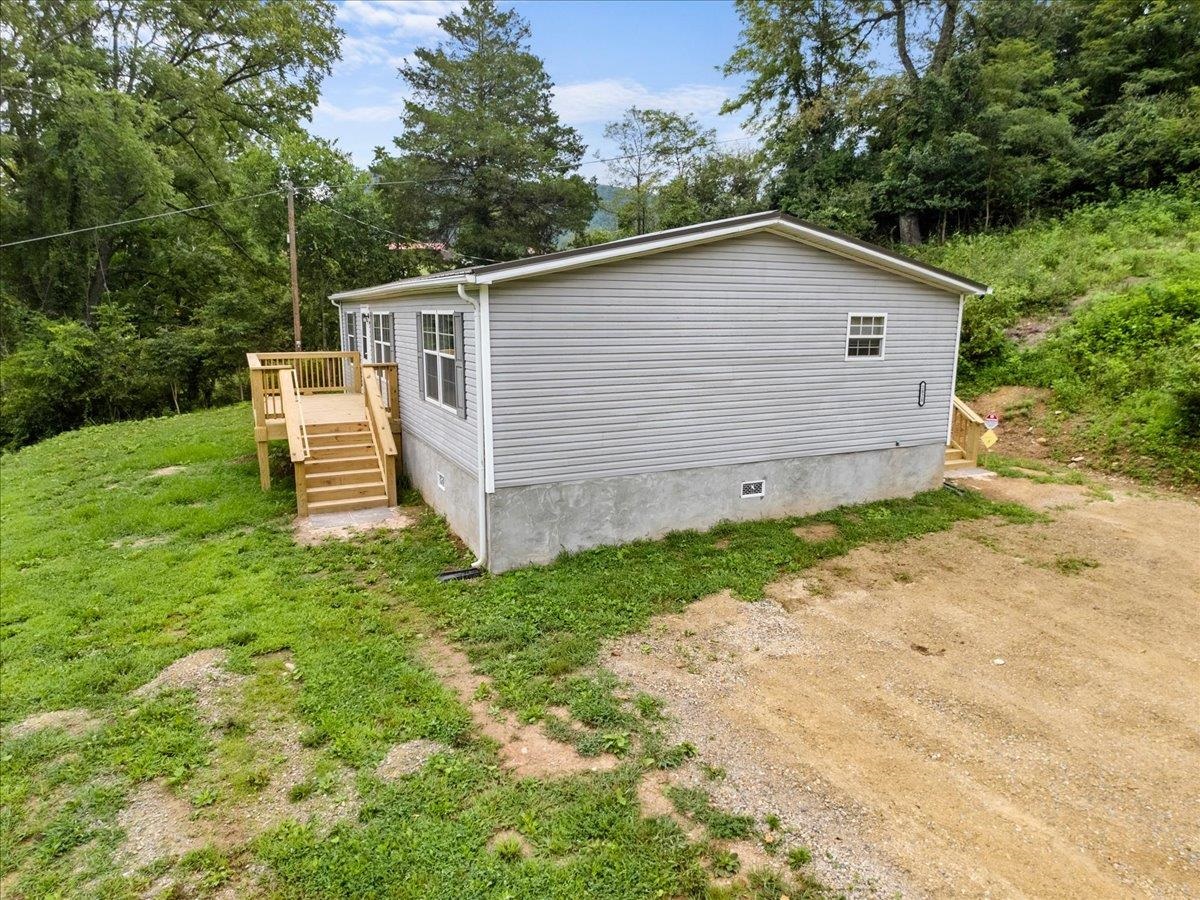 2828 Raleigh Circle Shawsville VA 24162