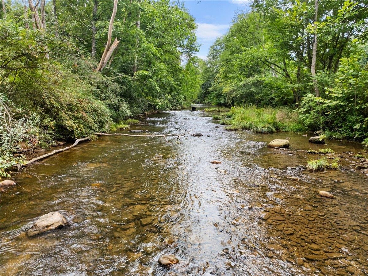 2828 Raleigh Circle Shawsville VA 24162
