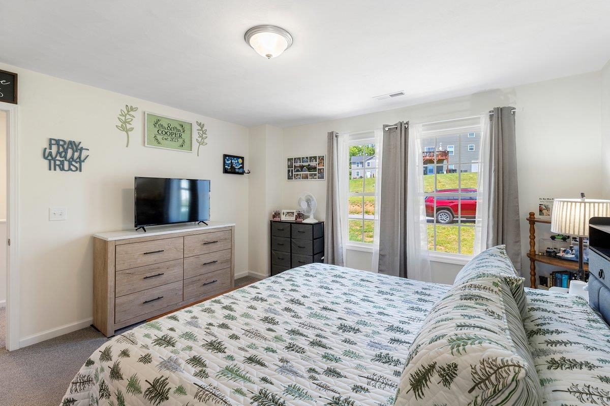 161 Prairie View Lane Pembroke VA 24136