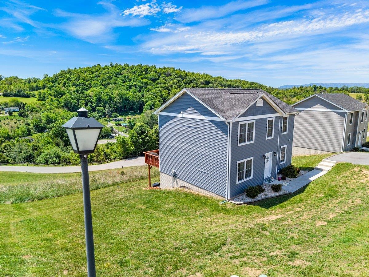161 Prairie View Lane Pembroke VA 24136